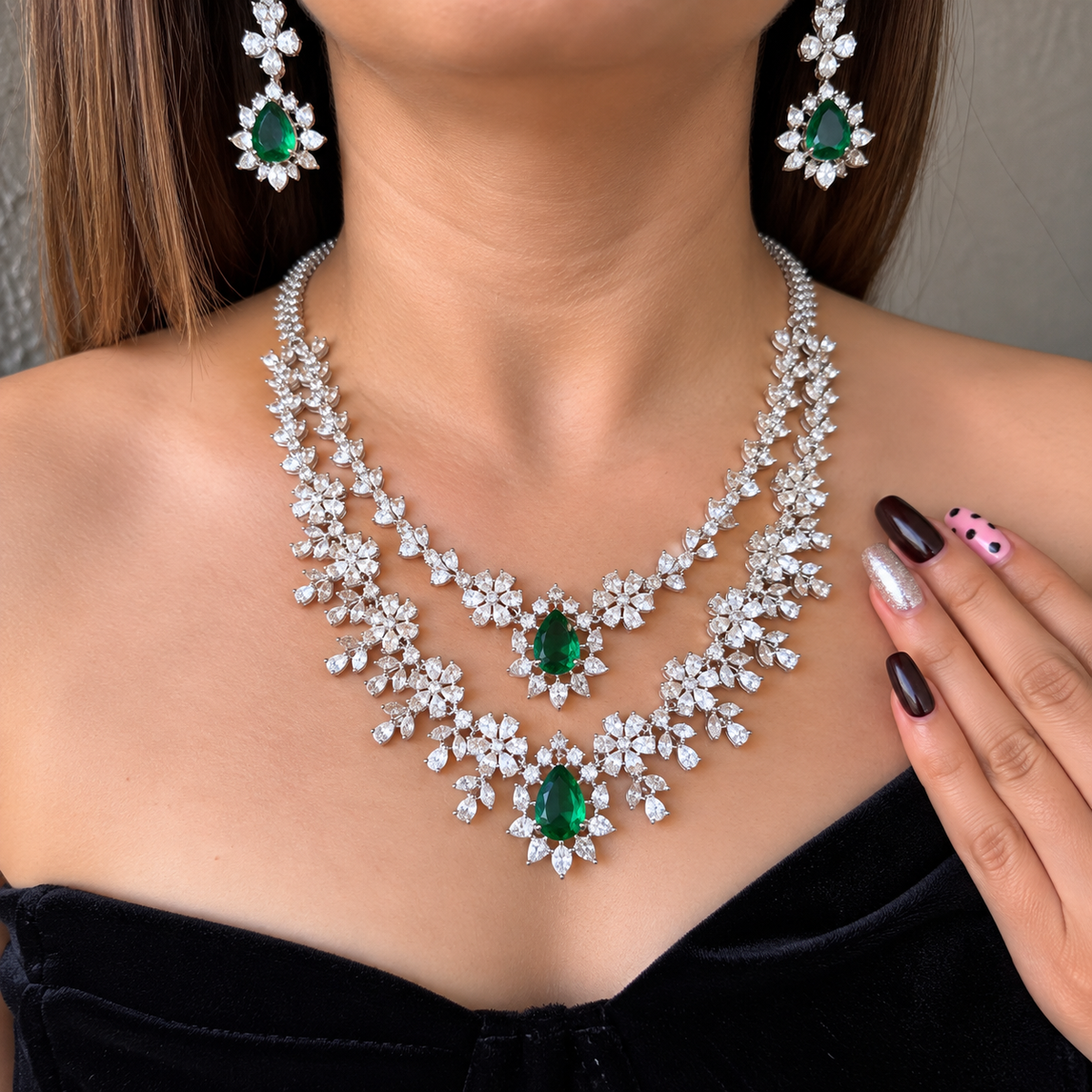 Ad Lexie Neckpiece