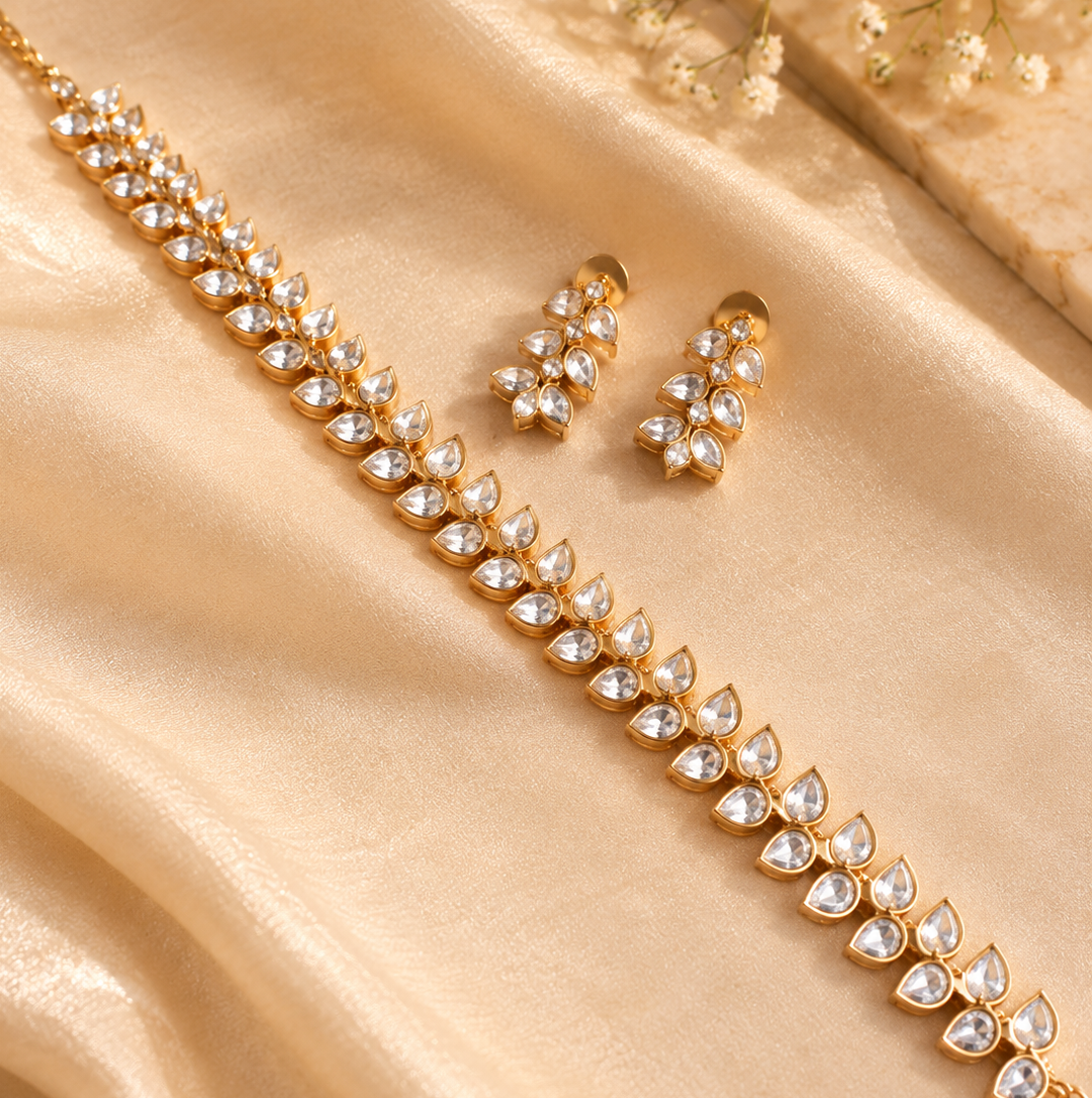 Aarohi Choker