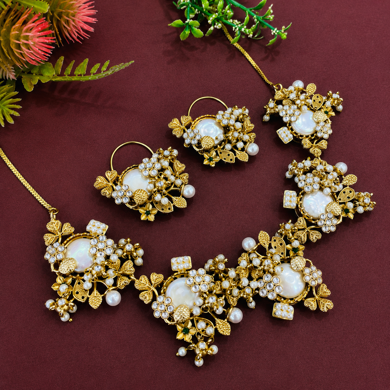 Nayaab Noor Neckpiece
