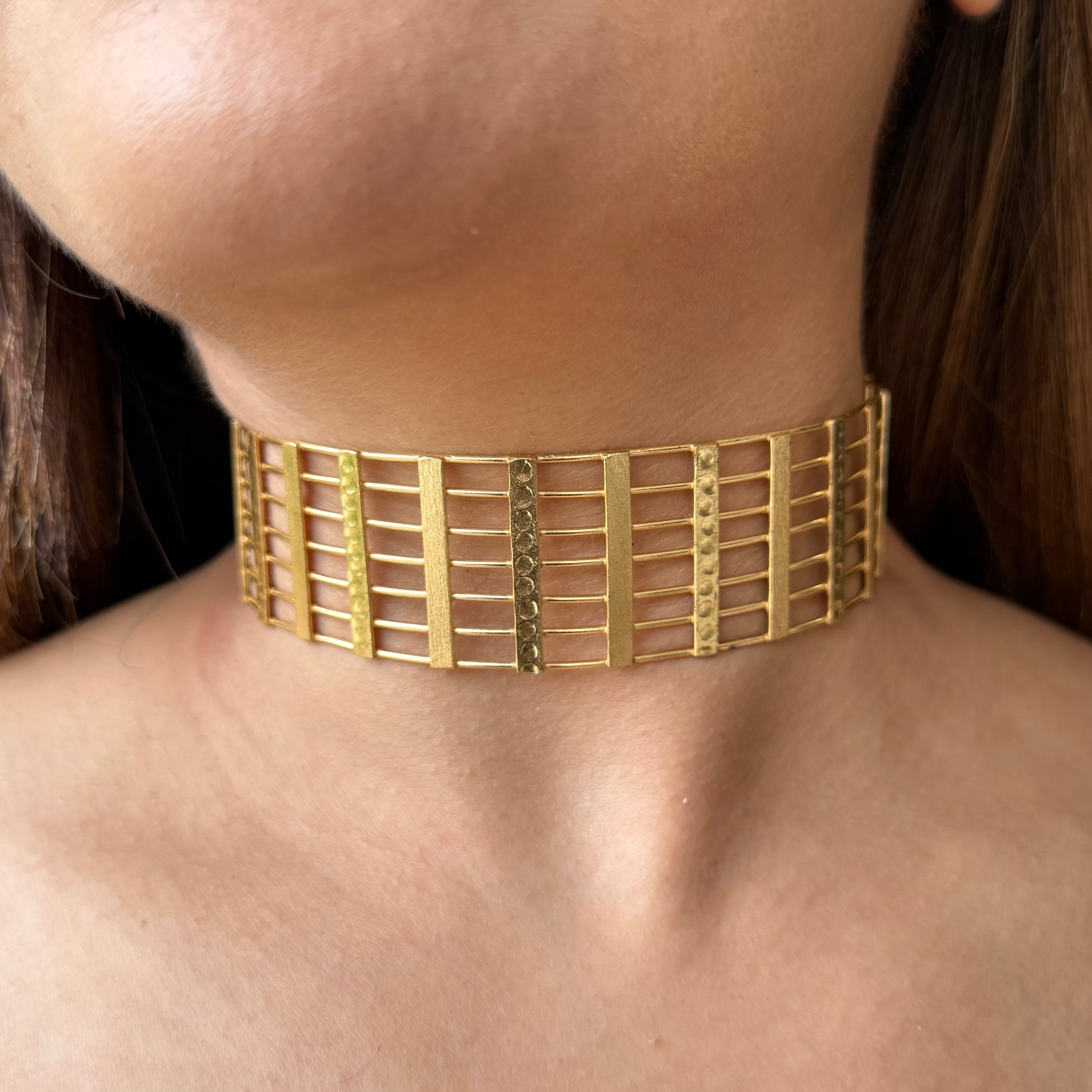 Aurelia Grid Choker