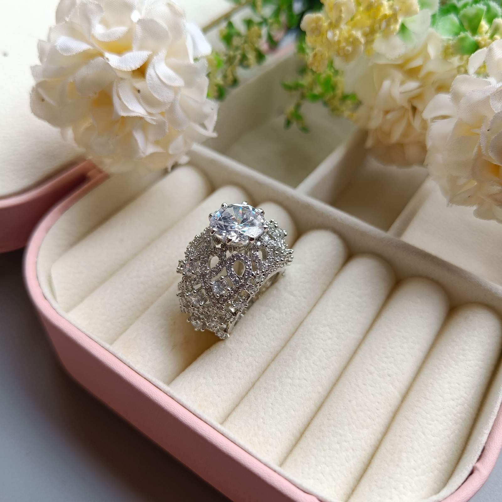 VS Sterling Silver Cocktail Ring 080 16g