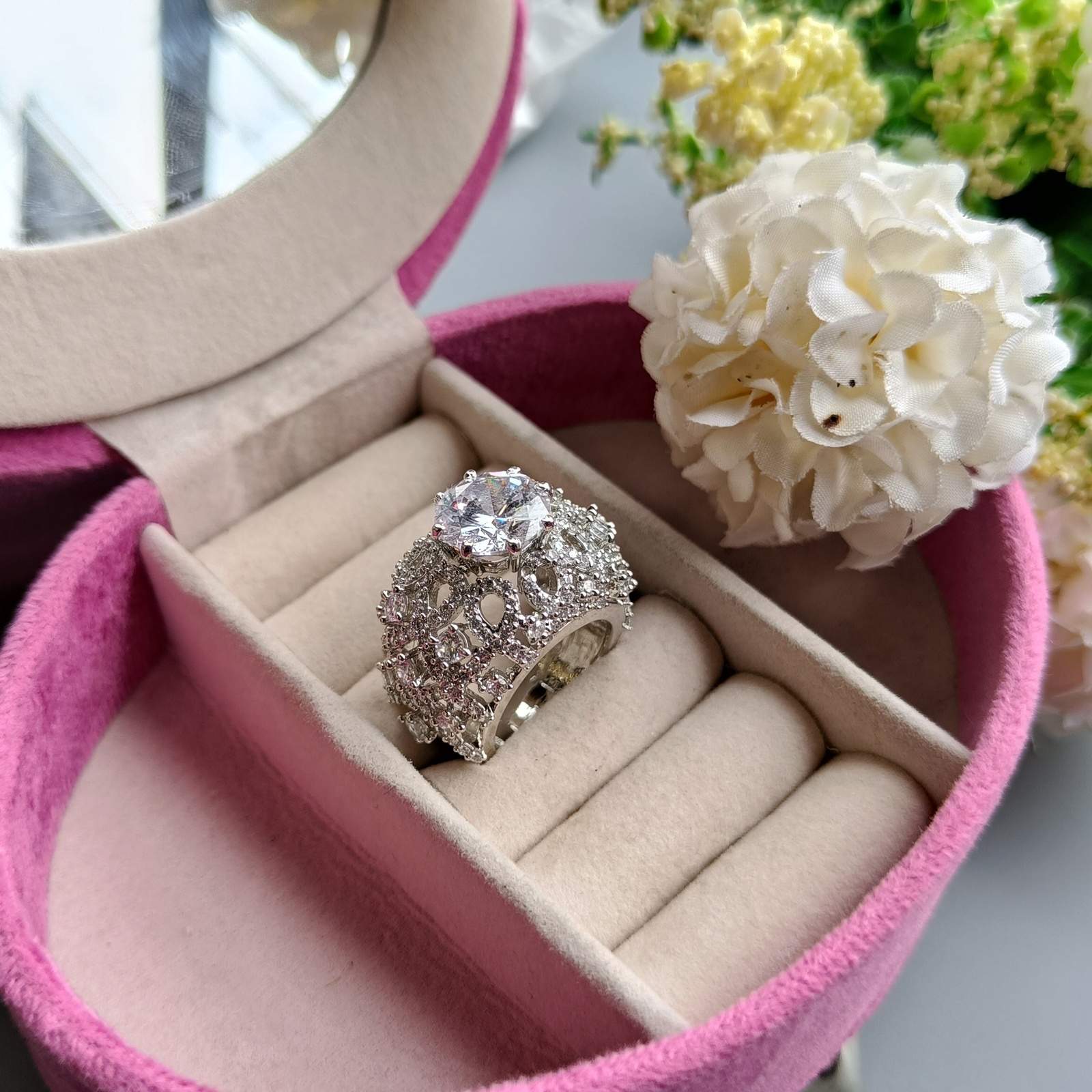 VS Sterling Silver Cocktail Ring 080 16g