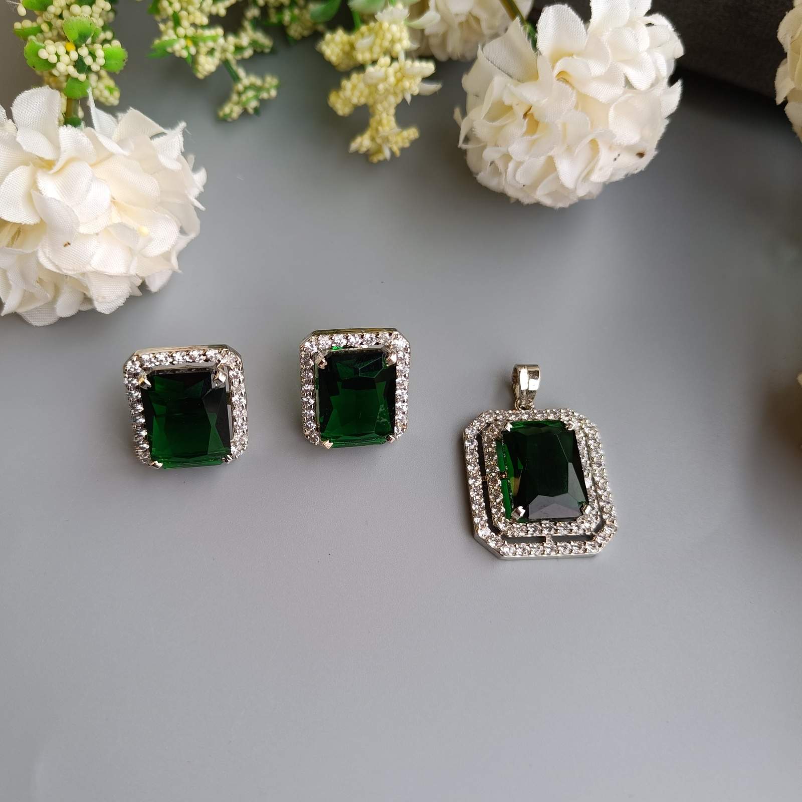 Vs Sterling silver pendant Set 01