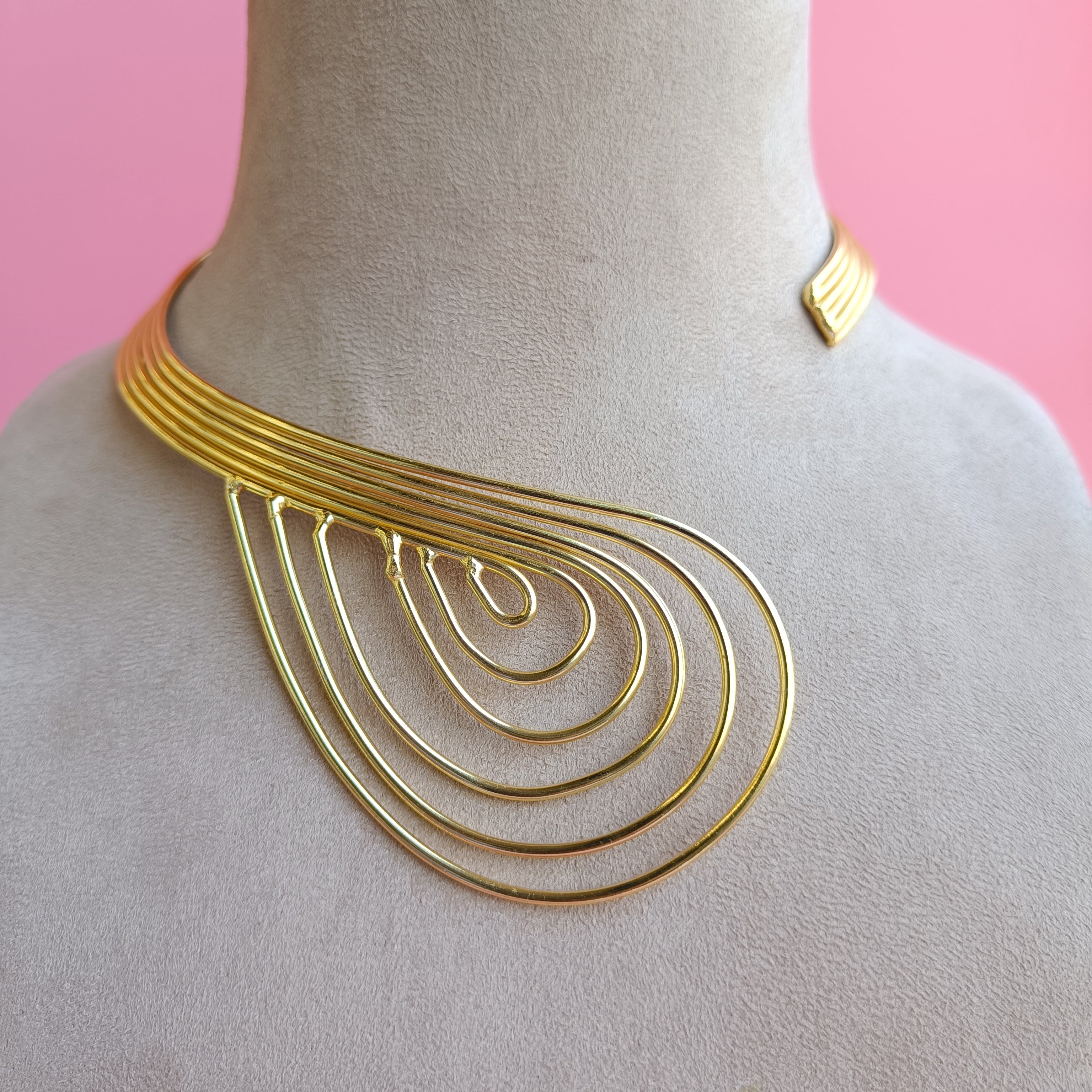 Layla billy Gold Neckpiece