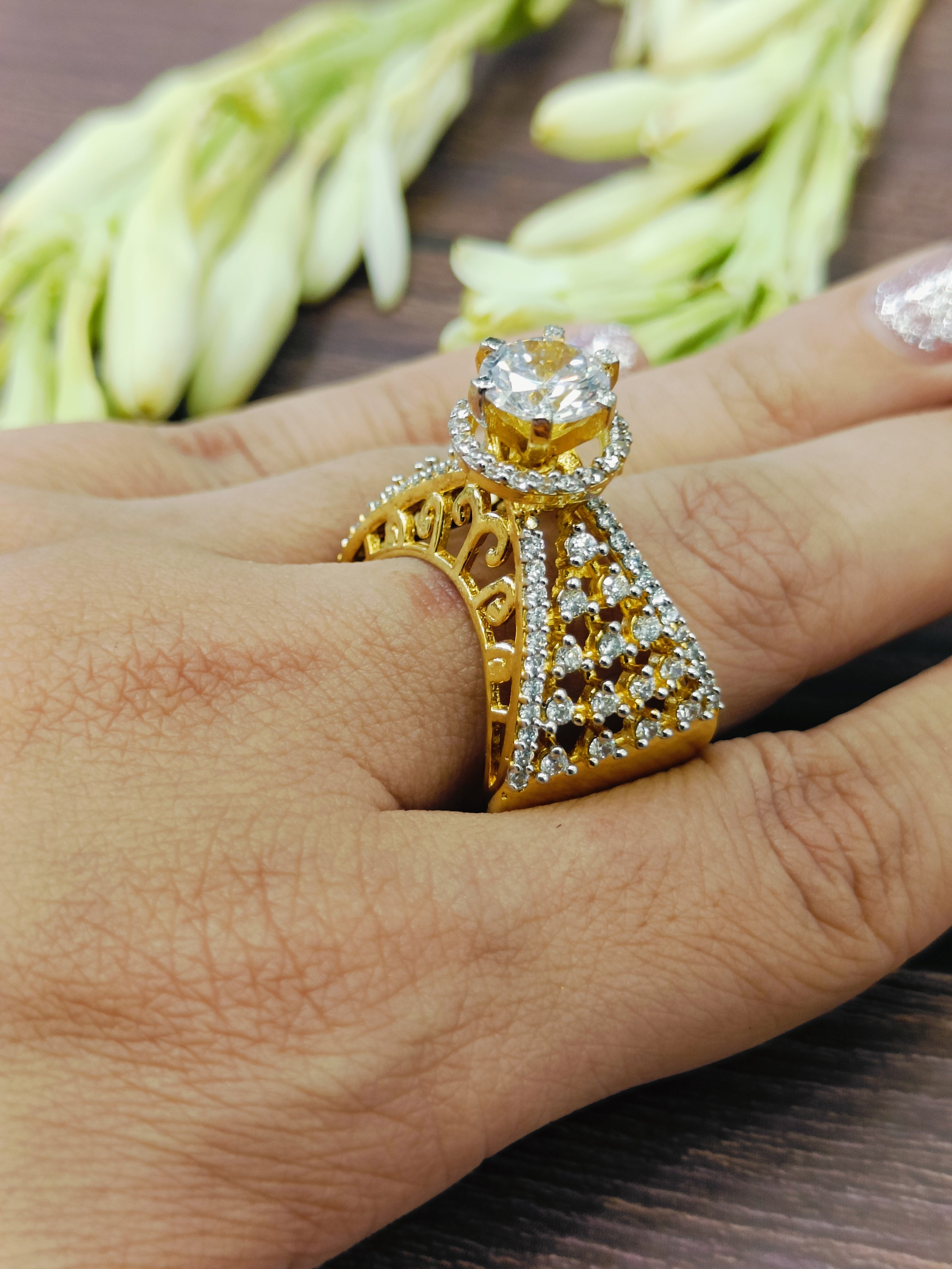 VS Sterling Silver Cocktail Ring 200 12g