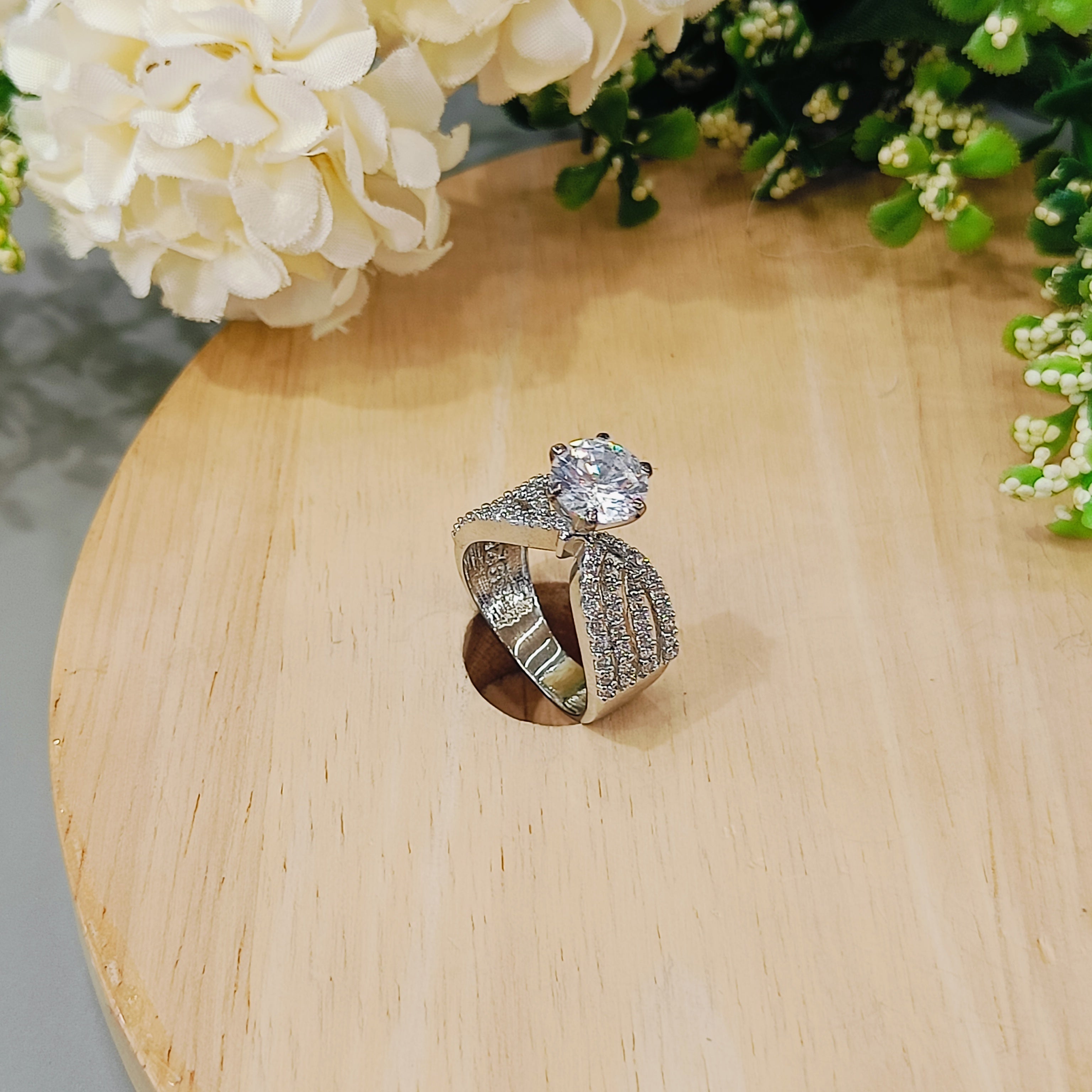 Vs Sterling Silver Cocktail Ring 192 6g