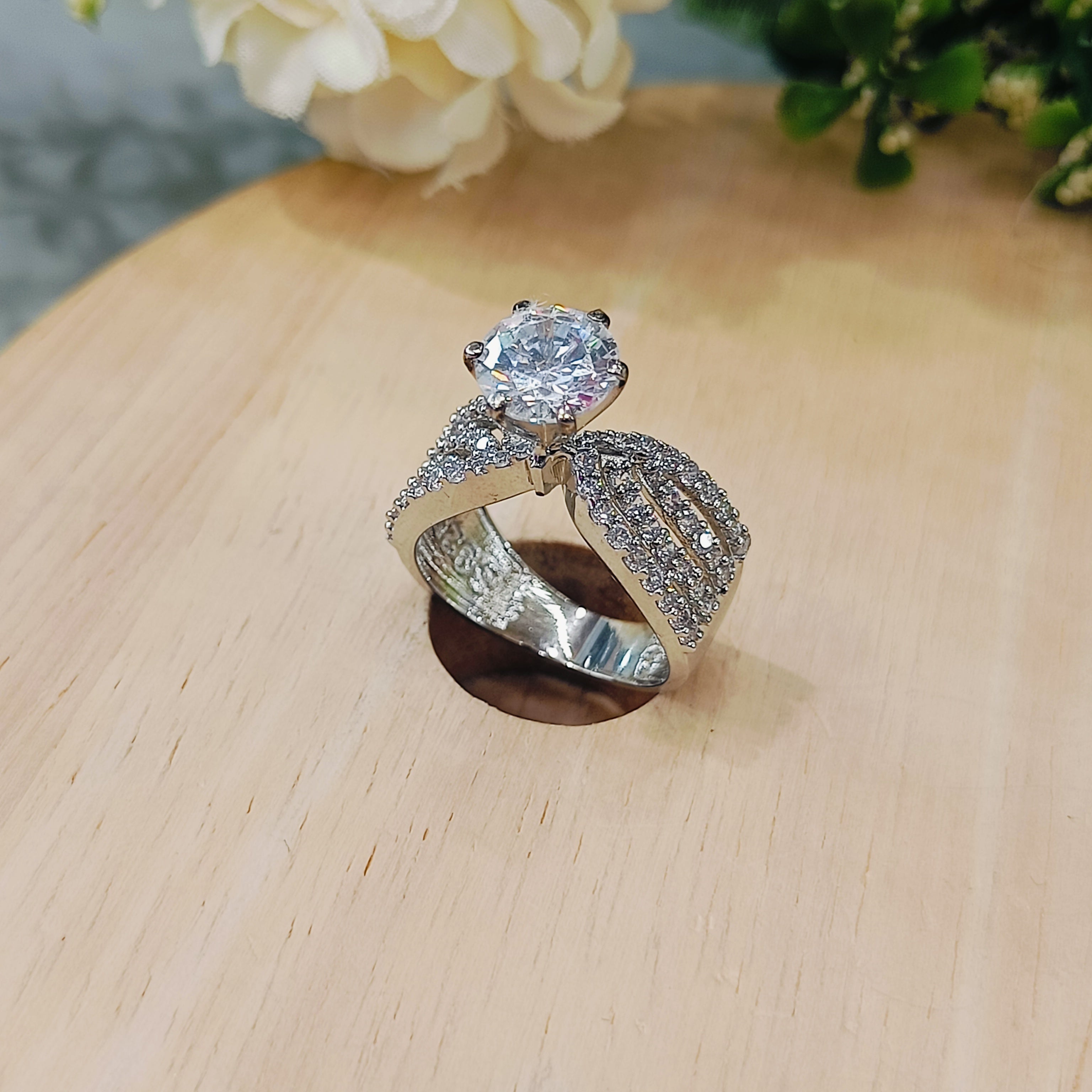 Vs Sterling Silver Cocktail Ring 192 6g