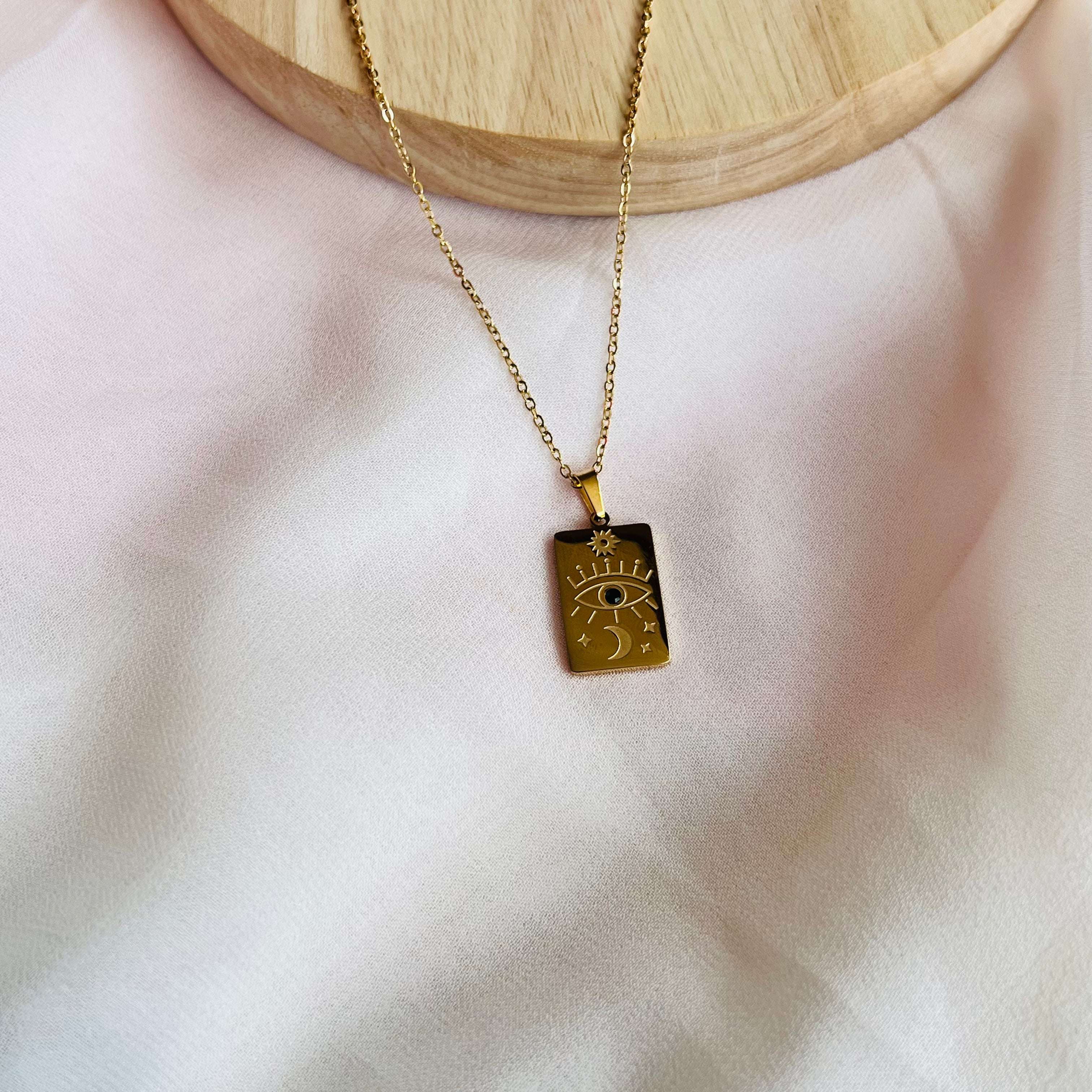 Layla Neckchain 1511 velvet box by shweta