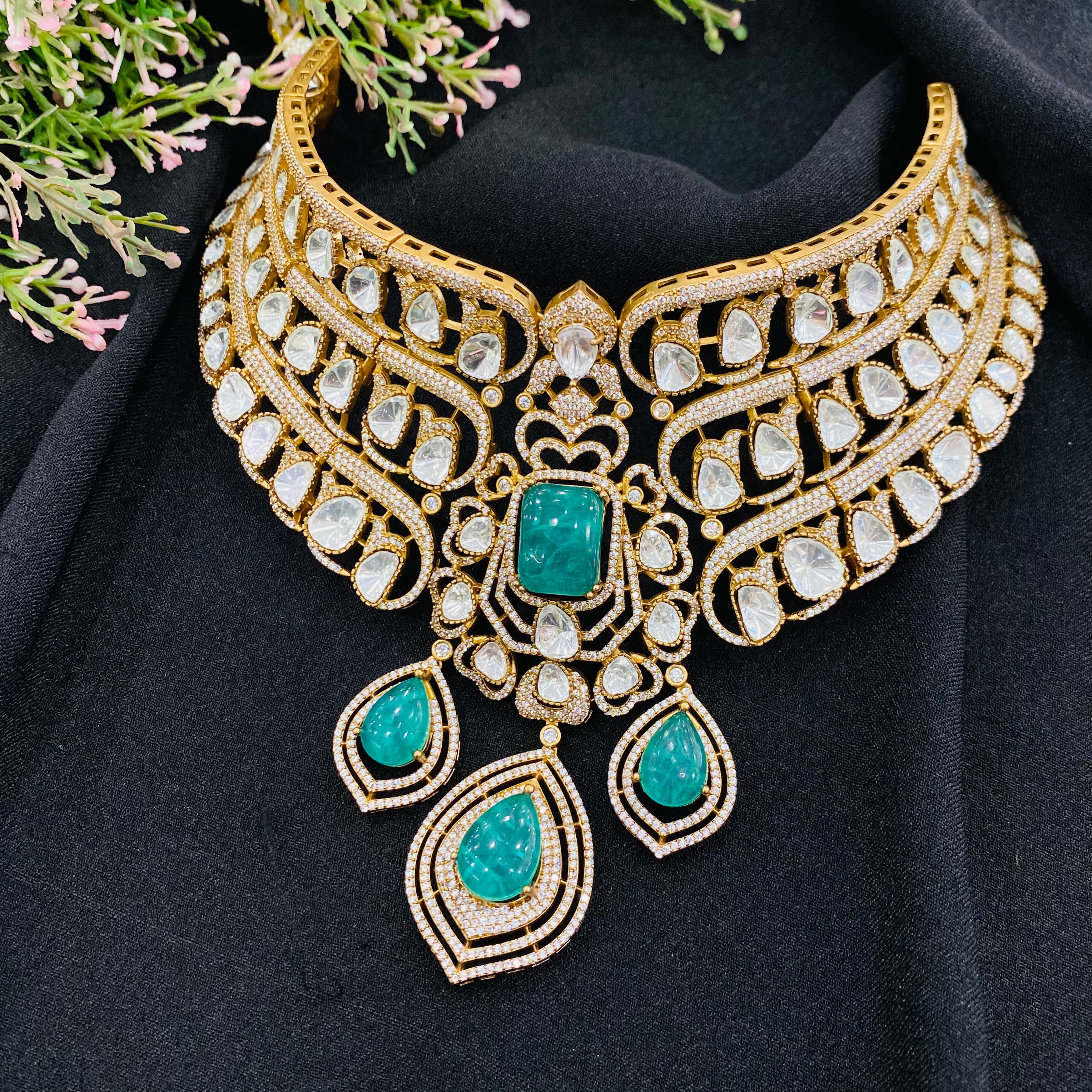 Nayaab Niharika Neckpiece