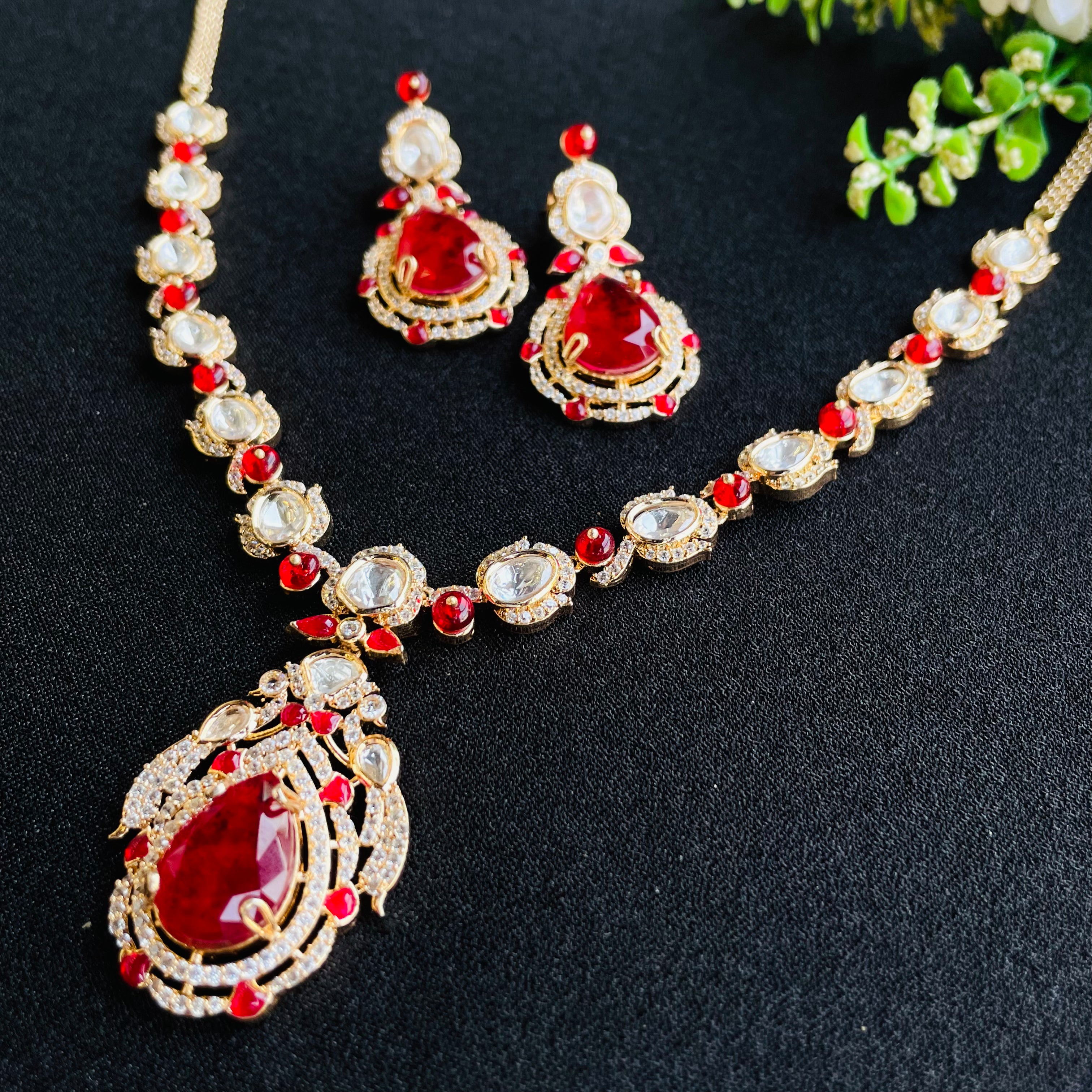 Nayaab harshita polki Neckpiece