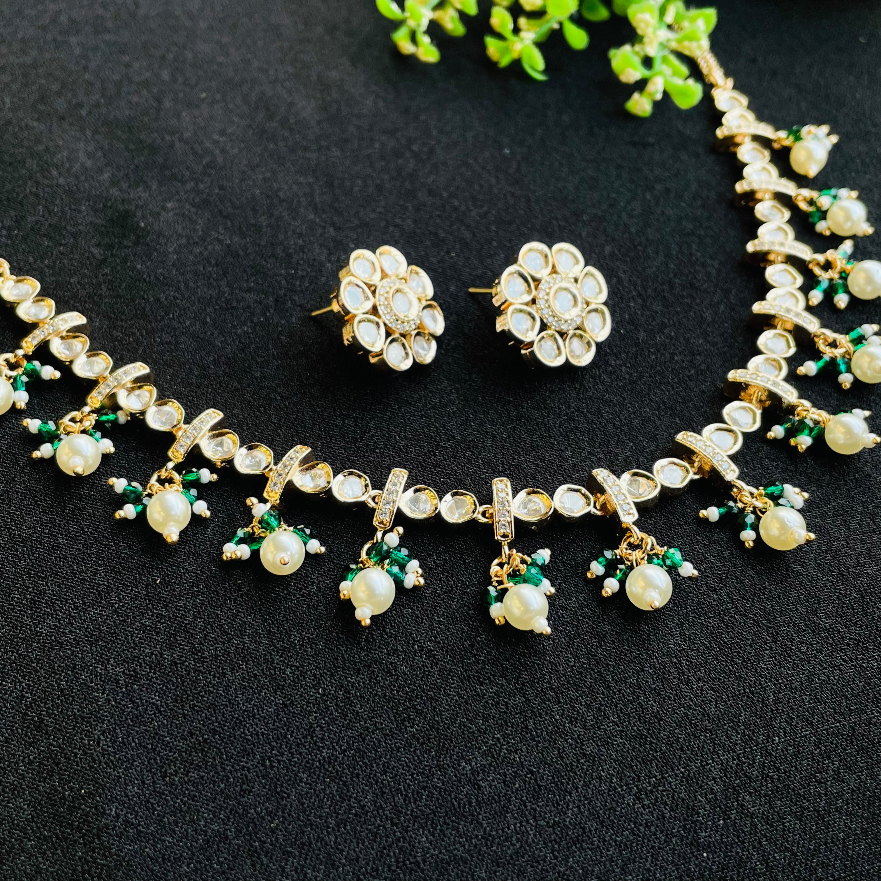 Nayaab devika polki neckpiece