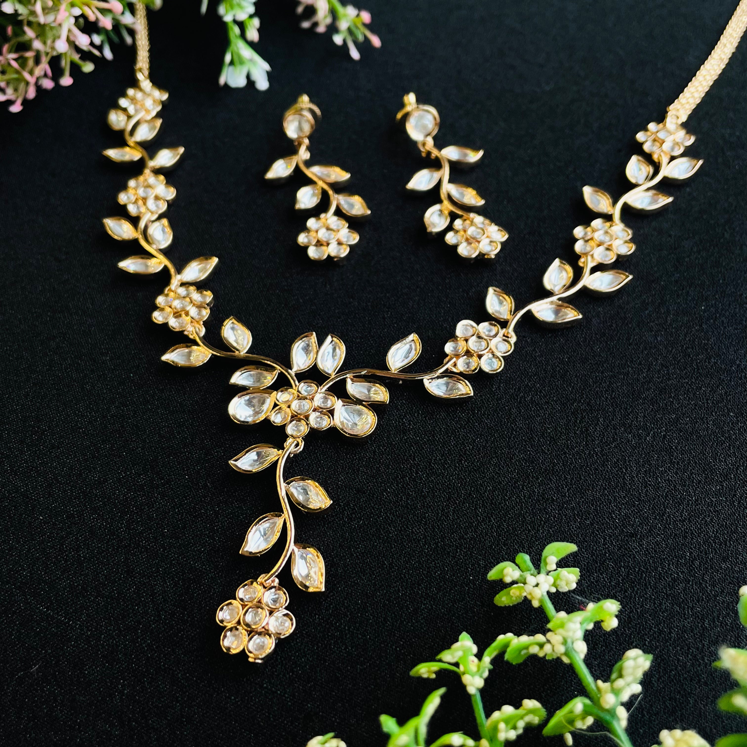 Nayaab ananya Polki Neckpiece