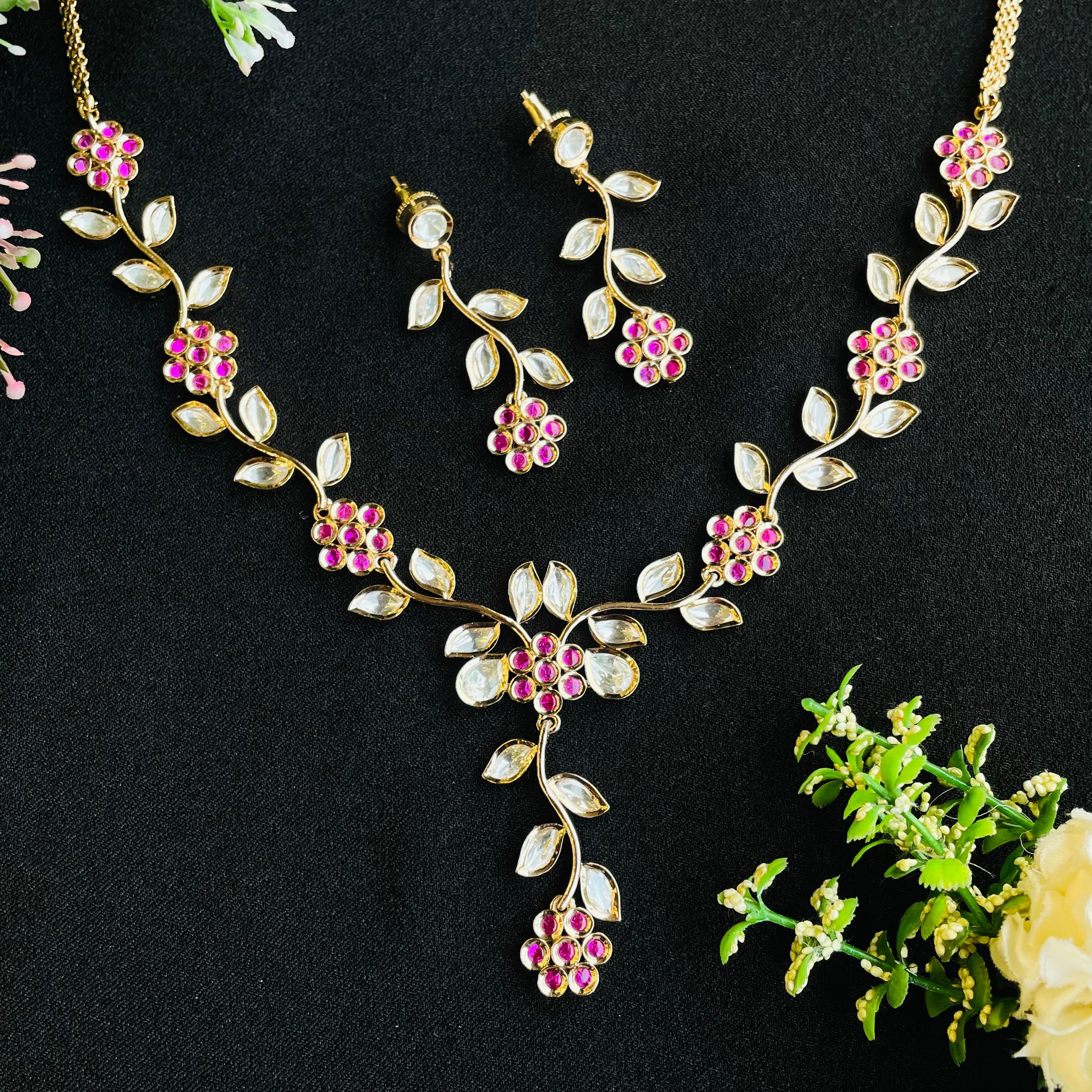 Nayaab ananya Polki Neckpiece