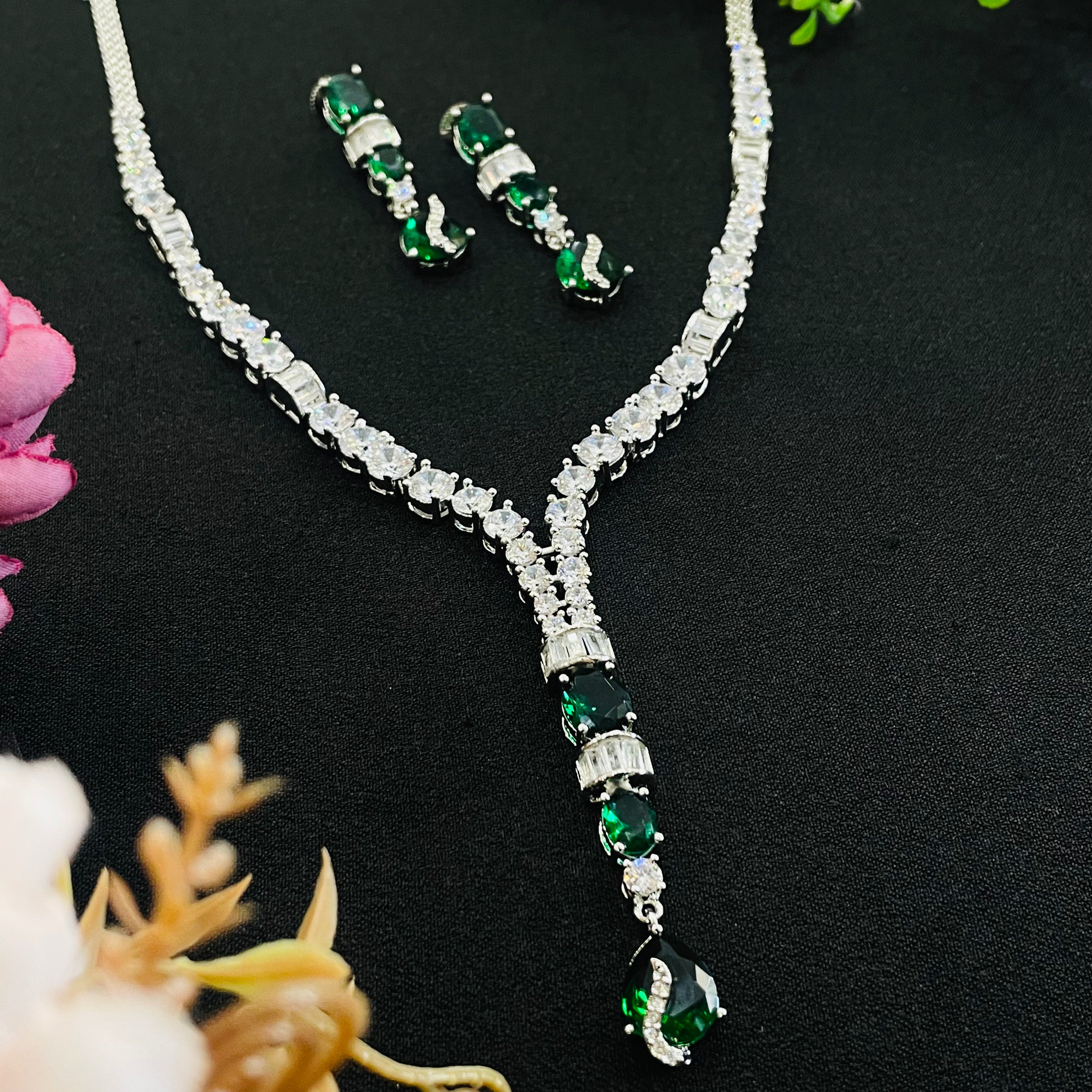 Ad hazel Neckpiece
