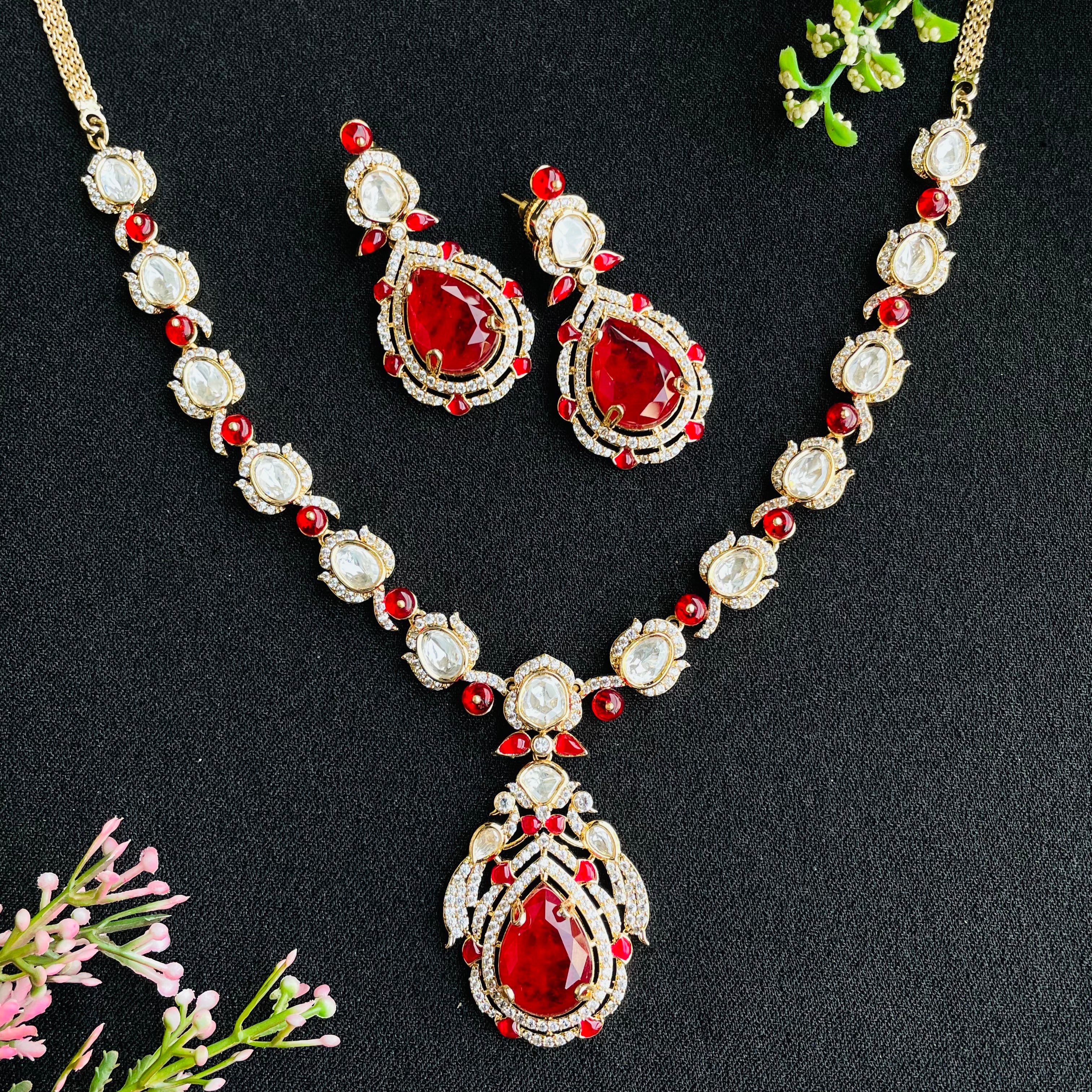 Nayaab harshita polki Neckpiece