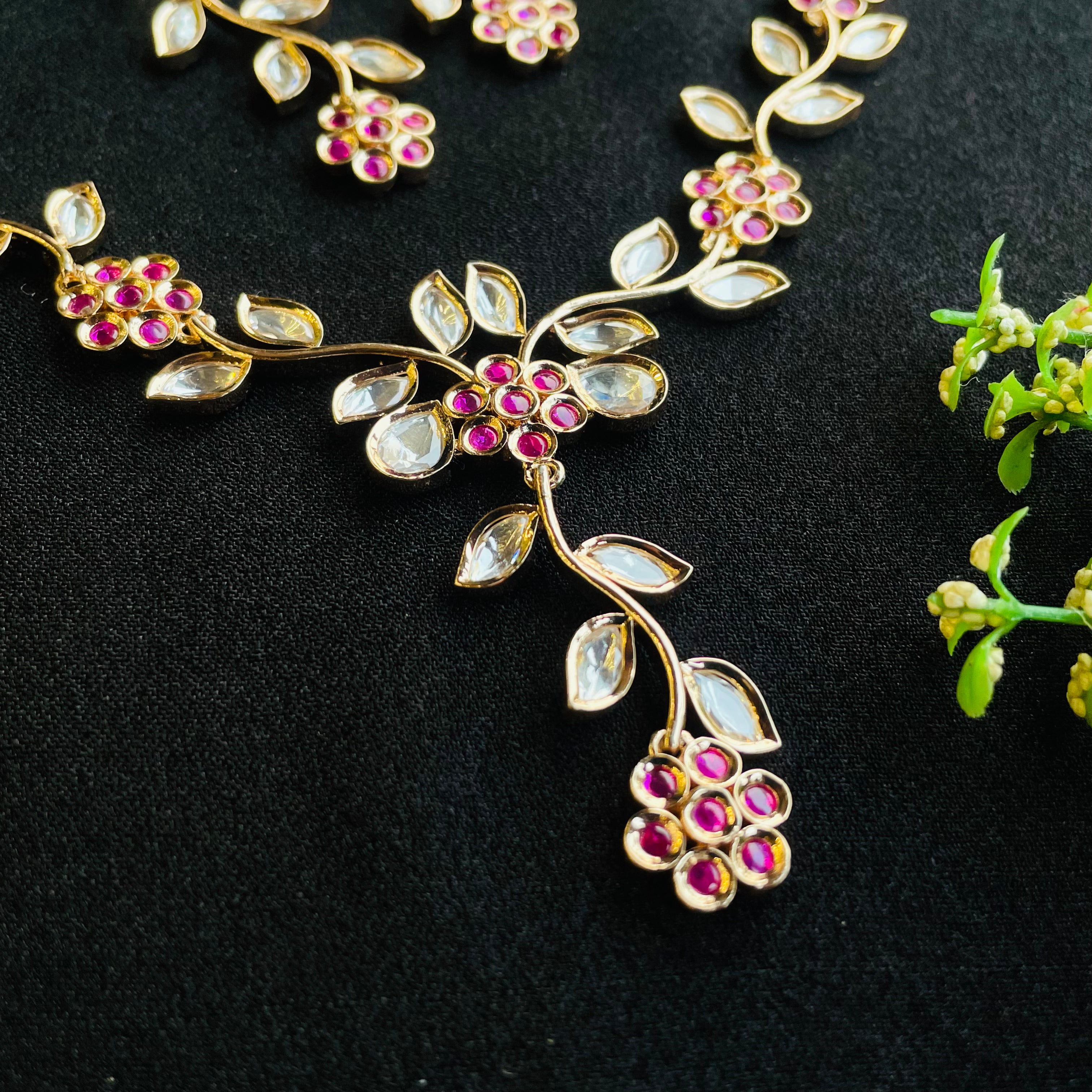 Nayaab ananya Polki Neckpiece