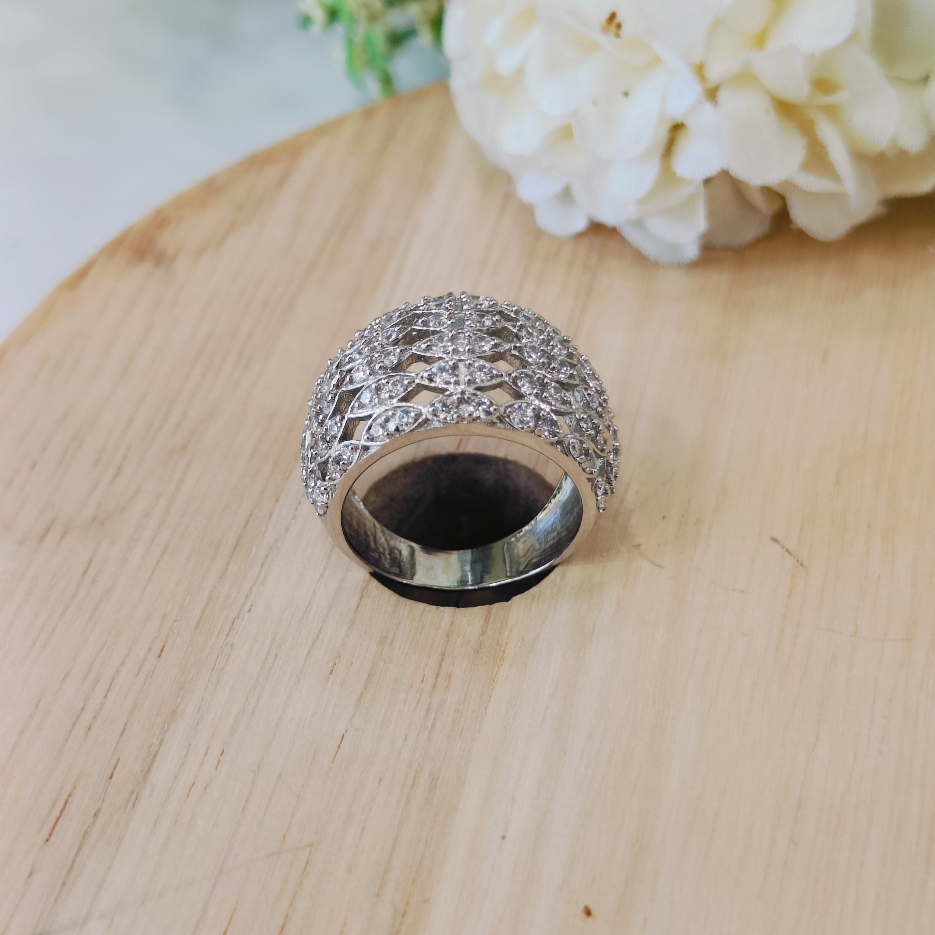 Vs sterling silver cocktail ring 173 7g