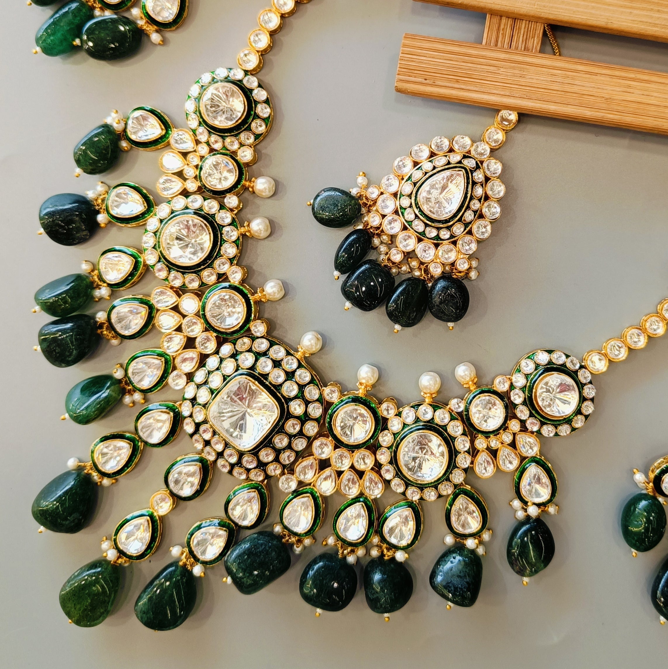 Nayaab noorani polki neckpiece