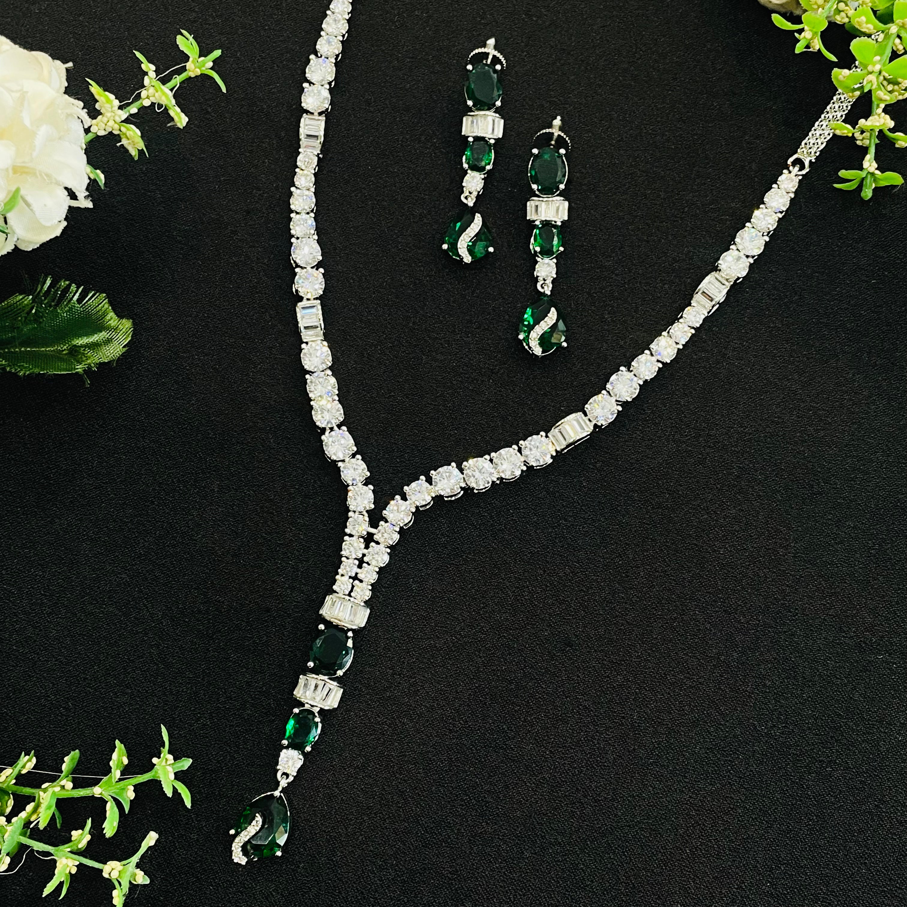 Ad hazel Neckpiece