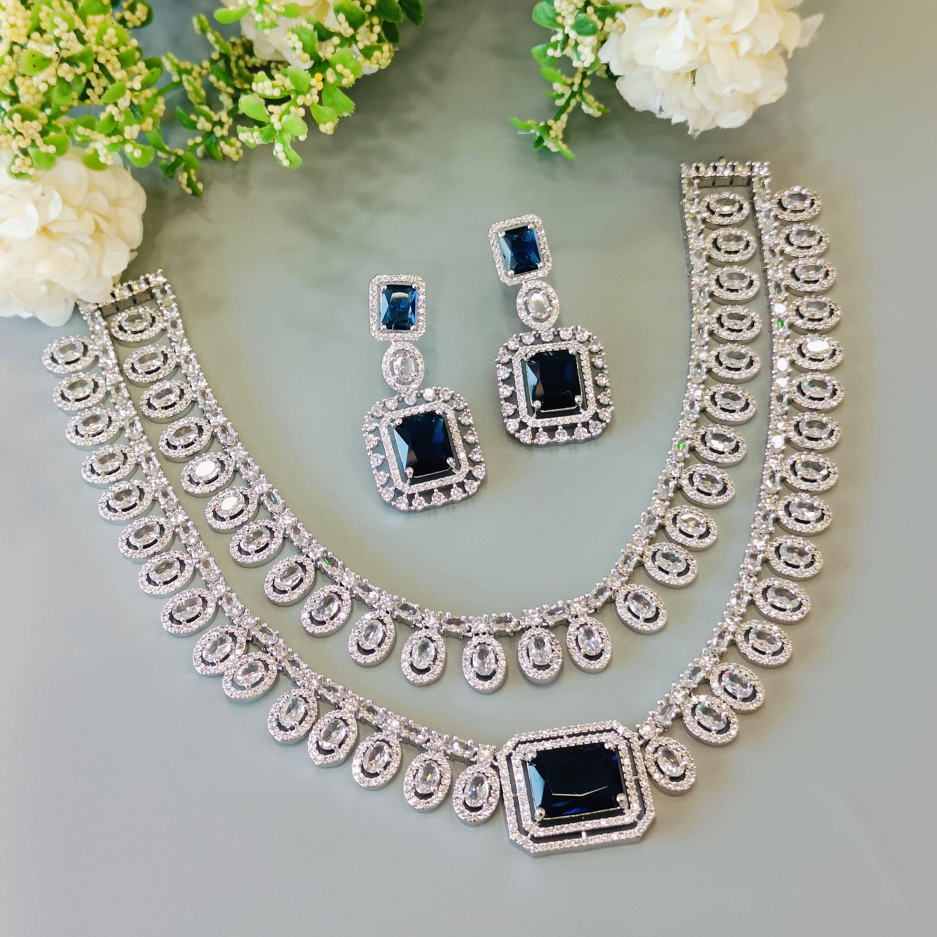 Inaya ad neckpiece - Blue