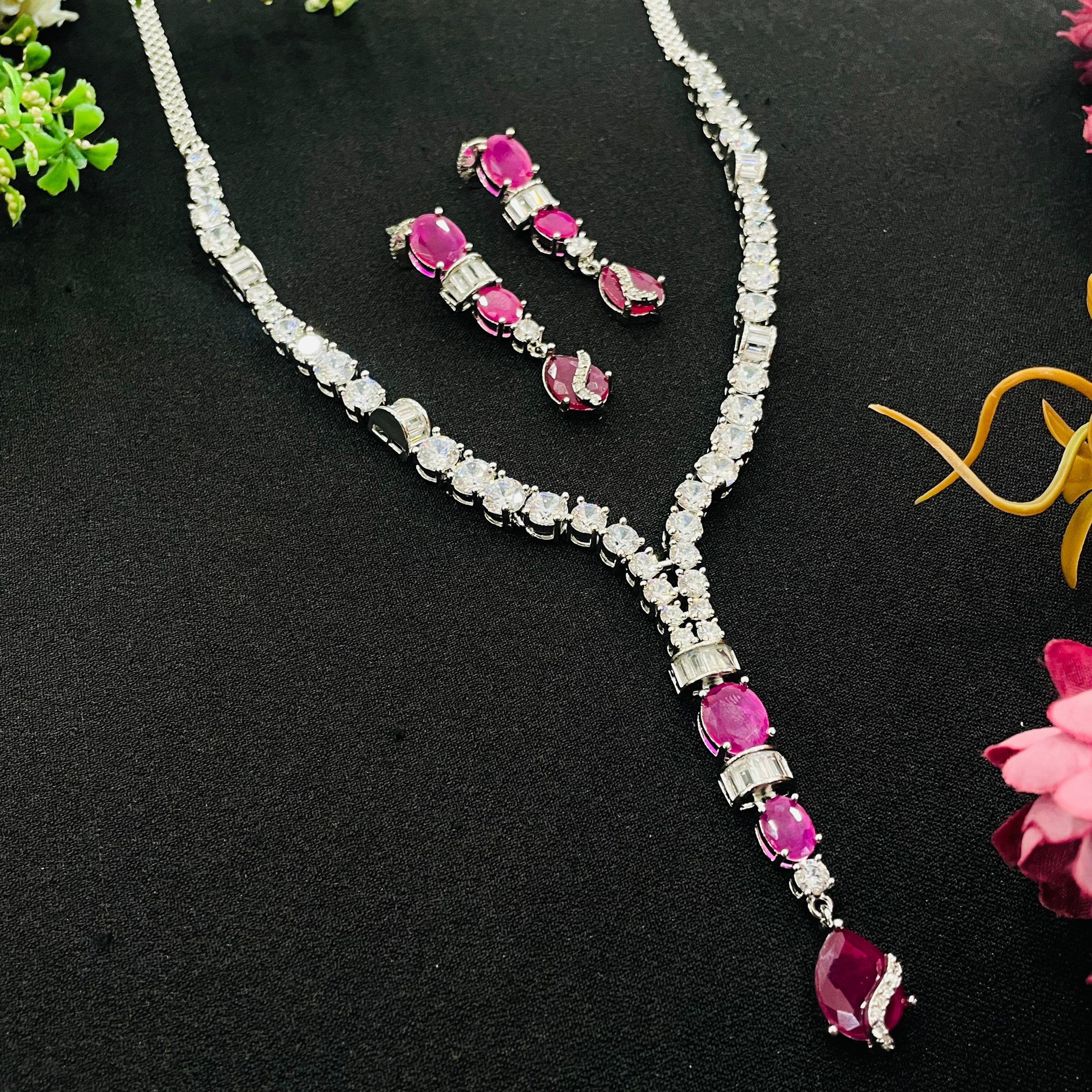 Ad hazel Neckpiece