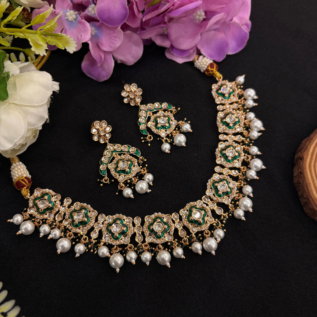 Vasudha Green Pearl Neckpiece