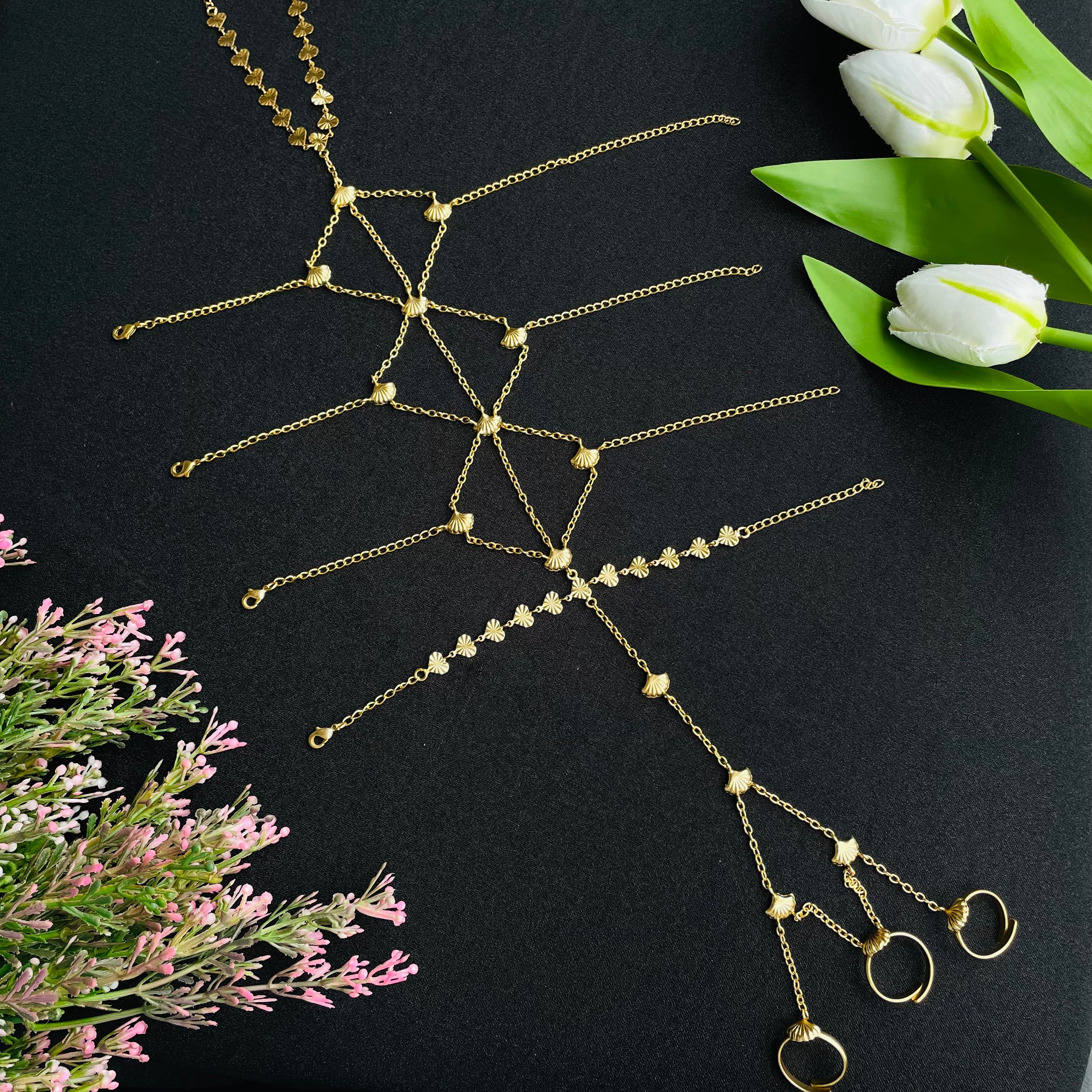 Nayaab Hana Hand Harness