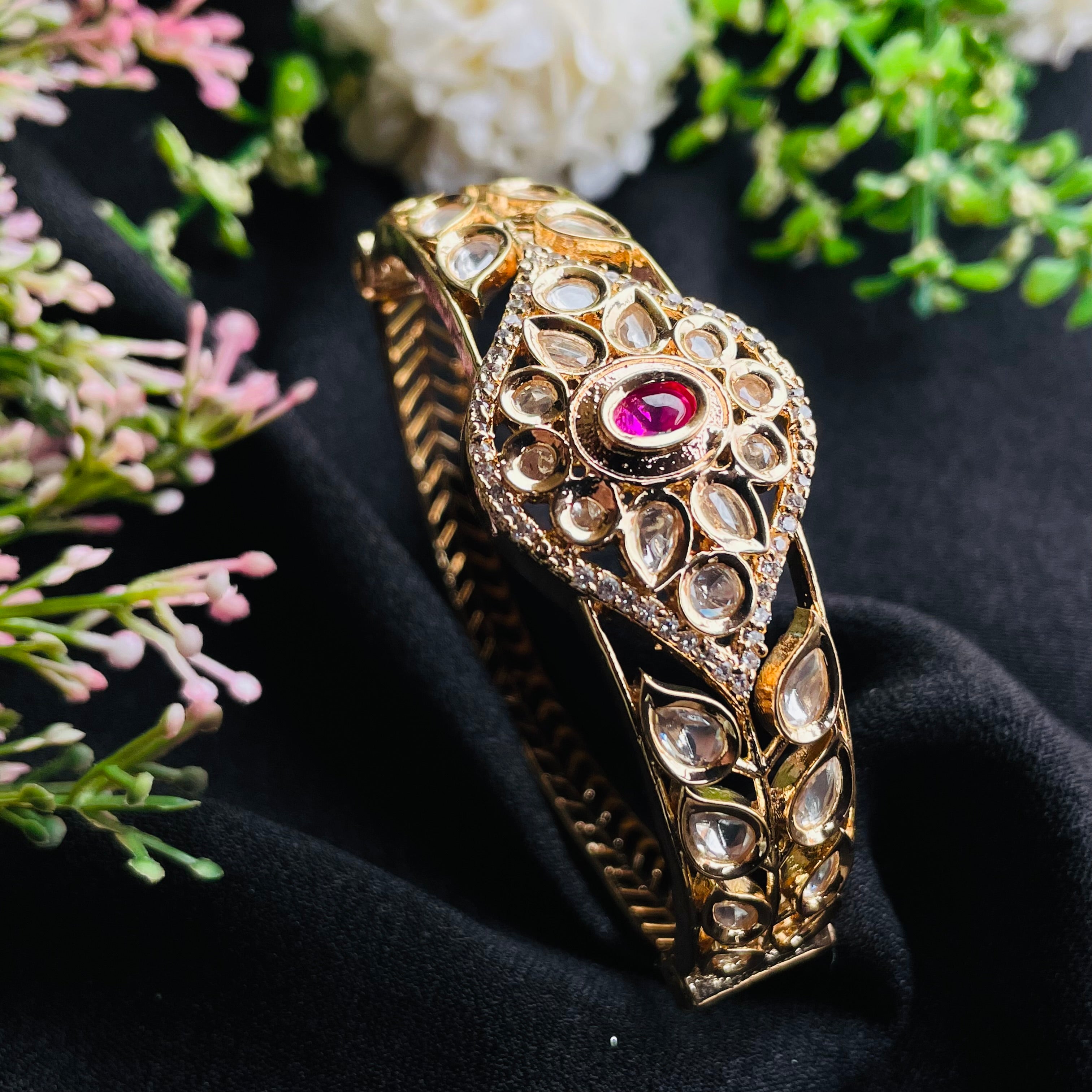 Nayaab Shaloka Polki Bracelet