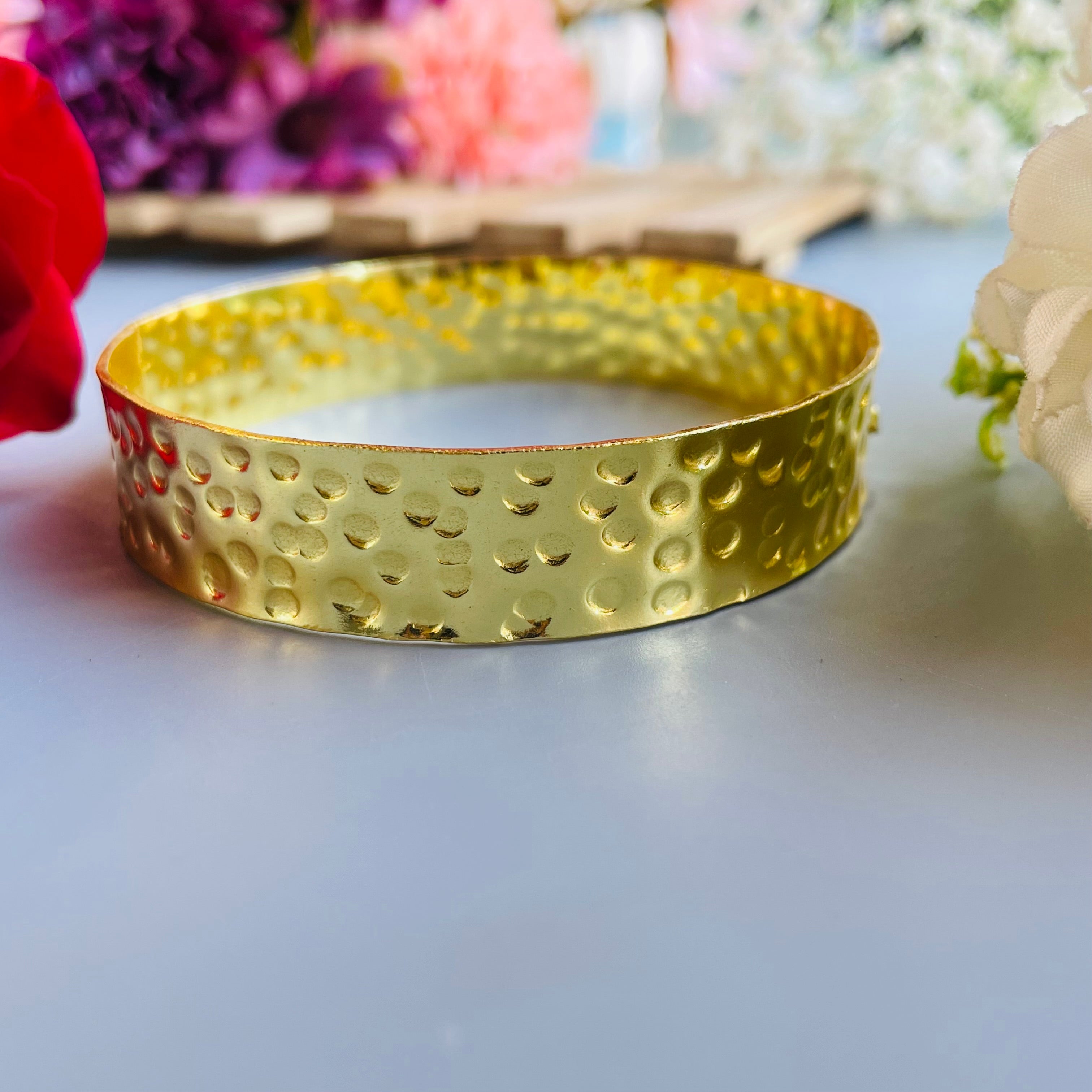 Layla gold bangle