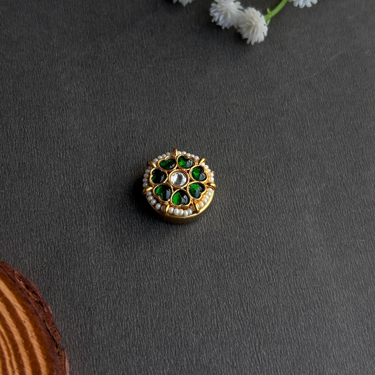 Aroshika Nayaab Button