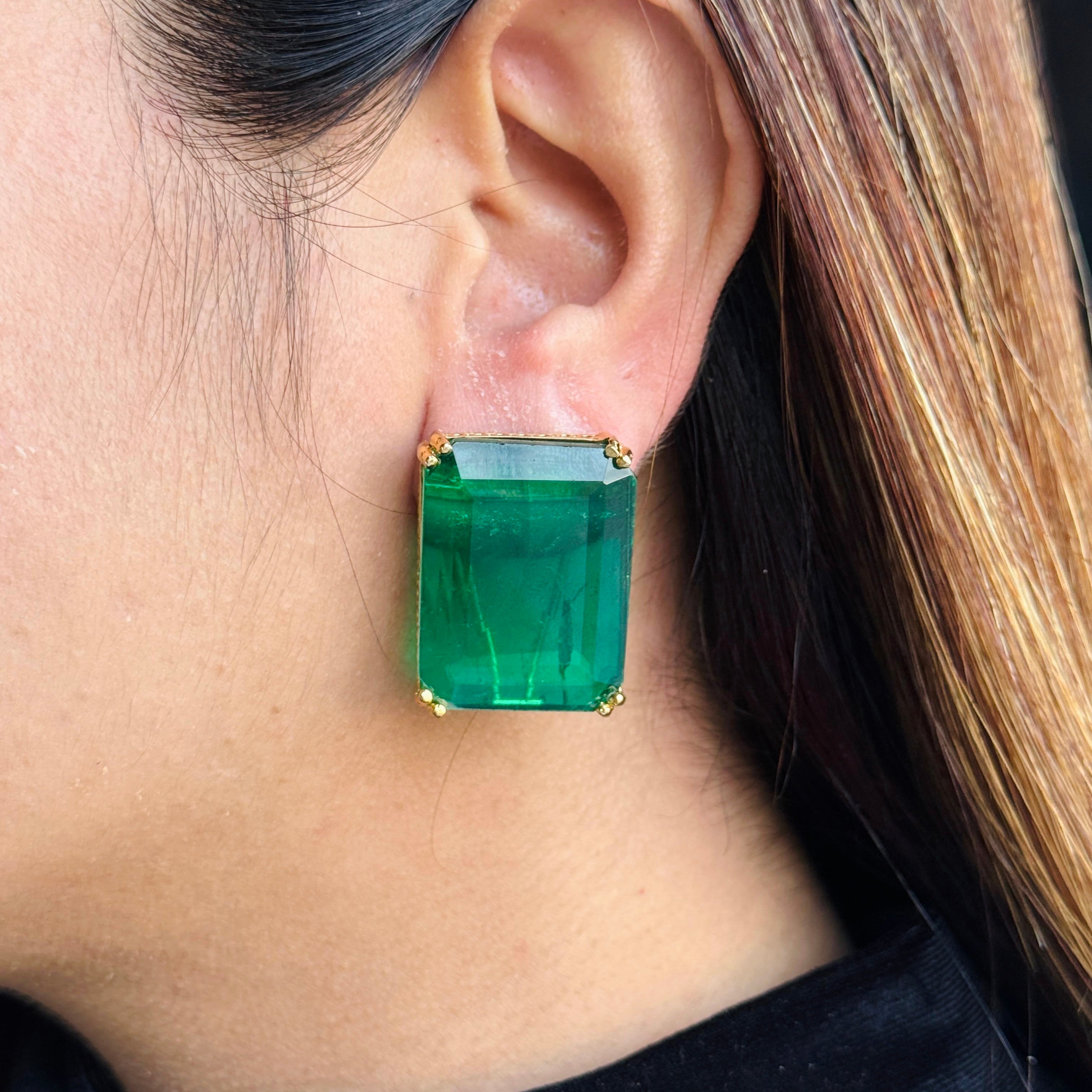 Nayaab Doublet Stone Studs