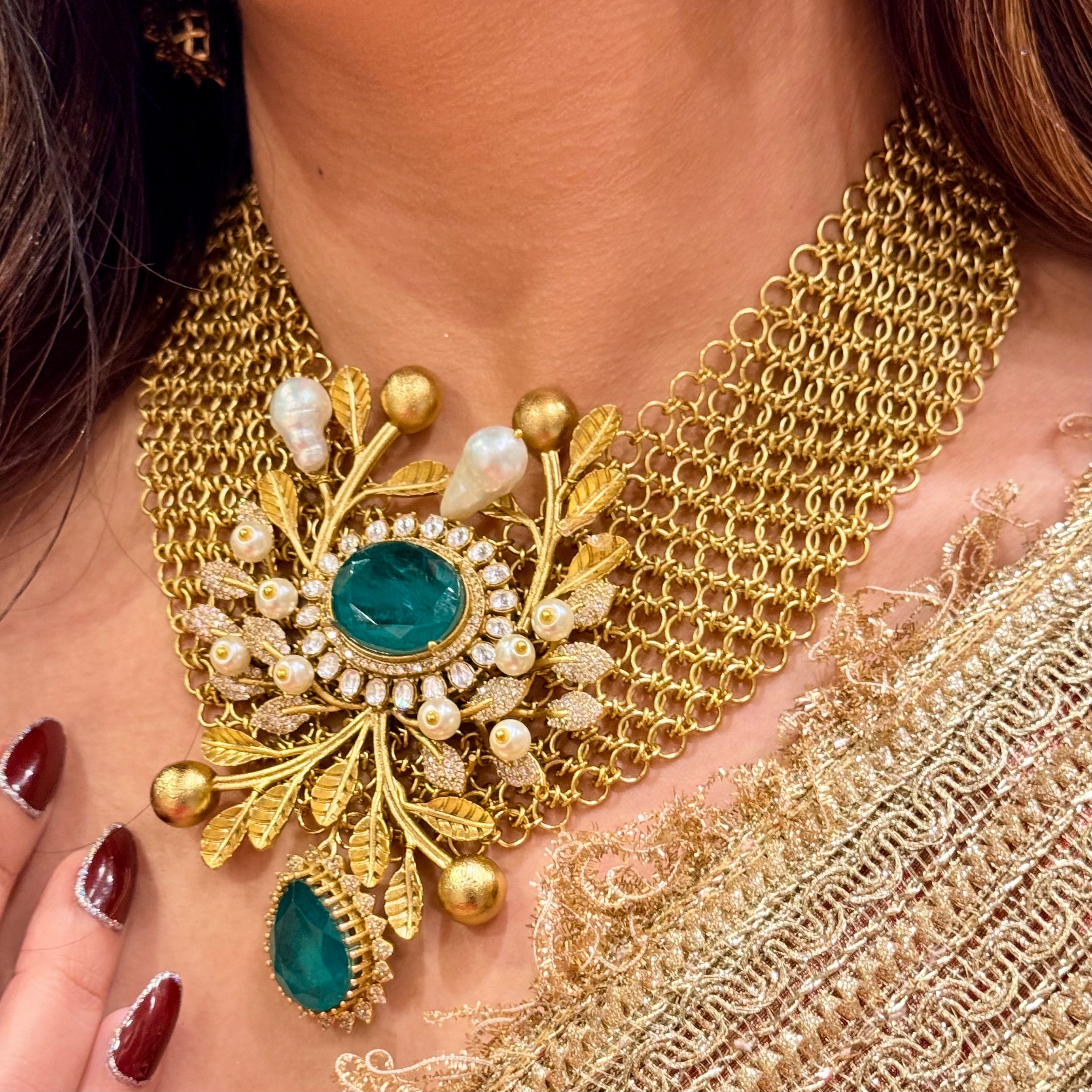 Nayaab Amama Neckpiece
