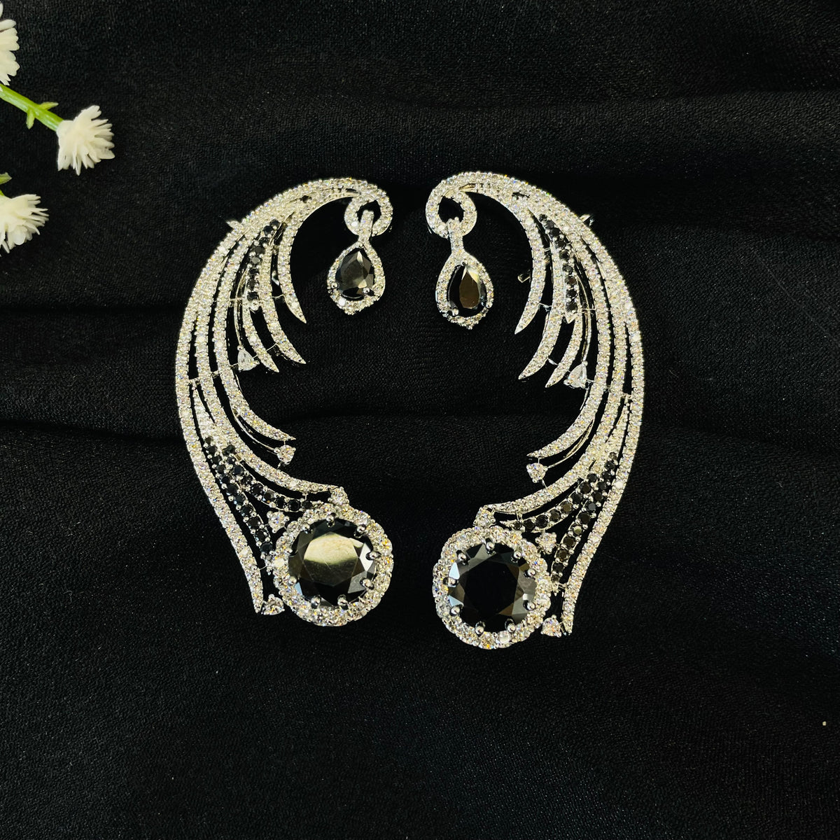 Meher Earcuff