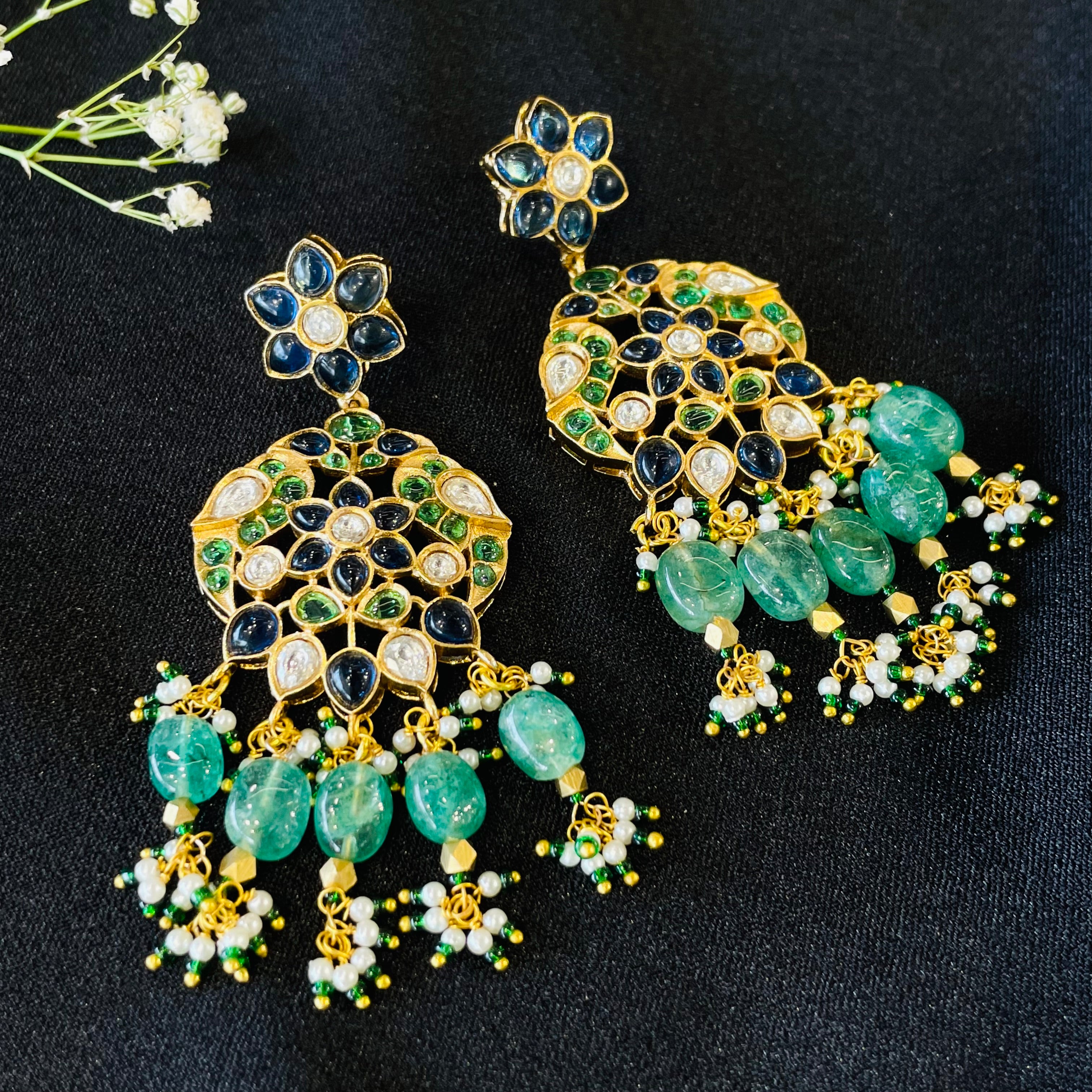 Nayaab Aarohi Choker