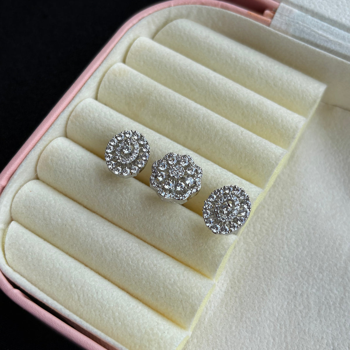 Tridhara Ring