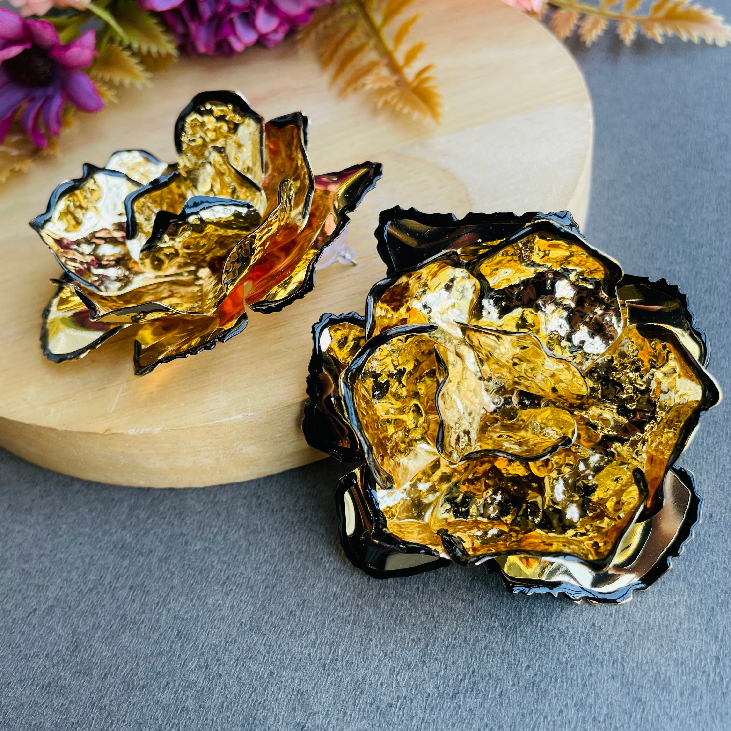 Layla golden flower Earrings