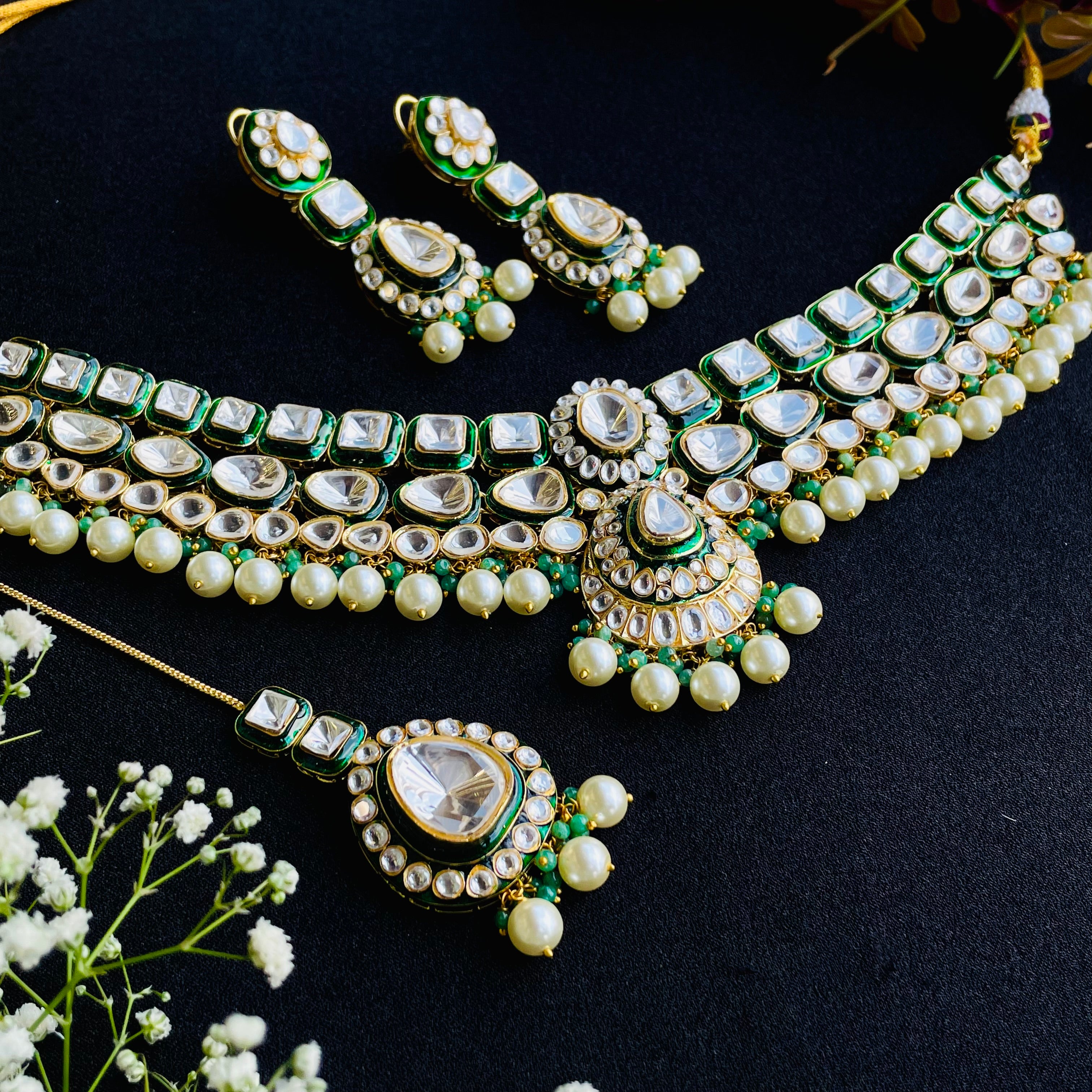 Nayaab Kayenat Polki Neckpiece