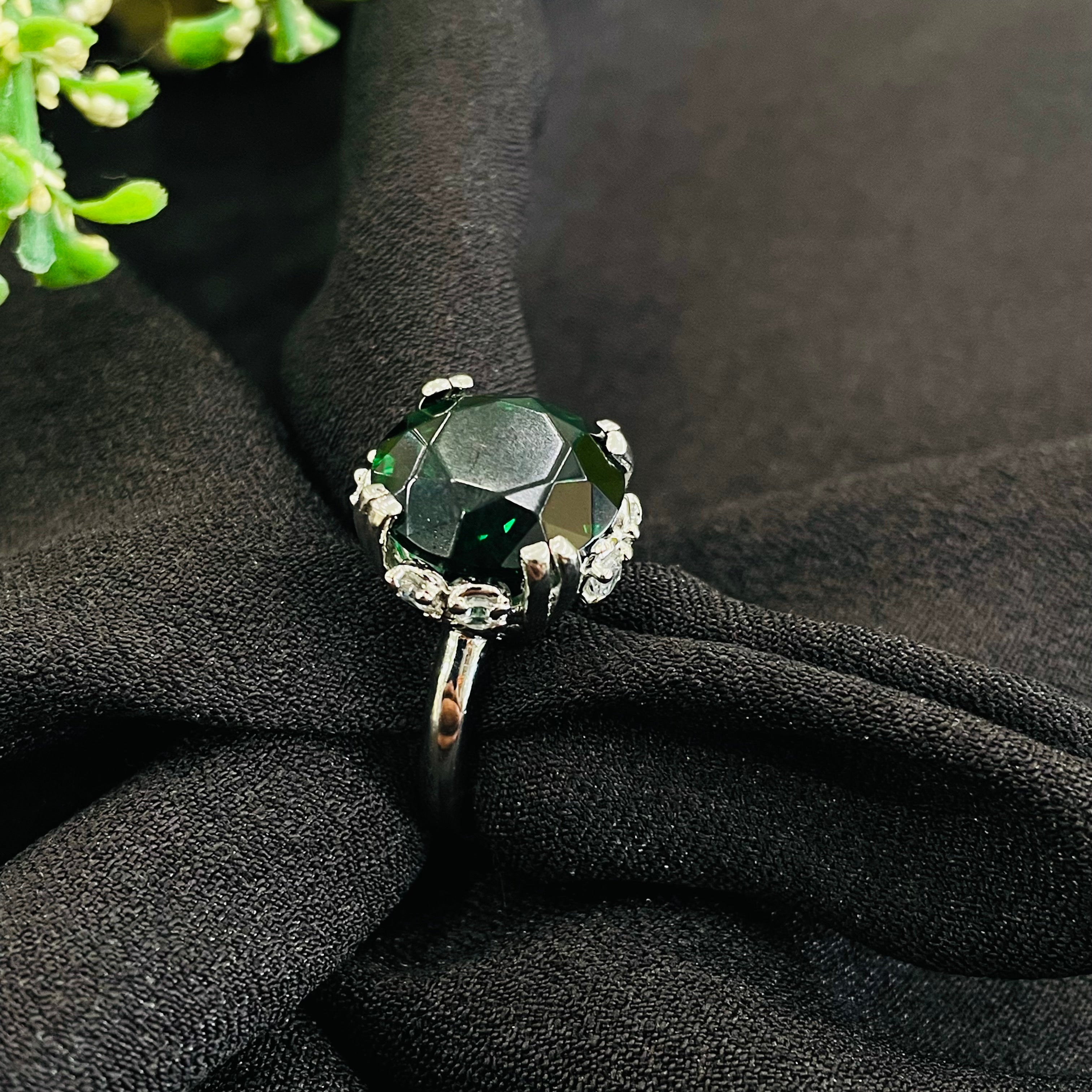 Vs Sterling Silver Cocktail Ring 234 6G