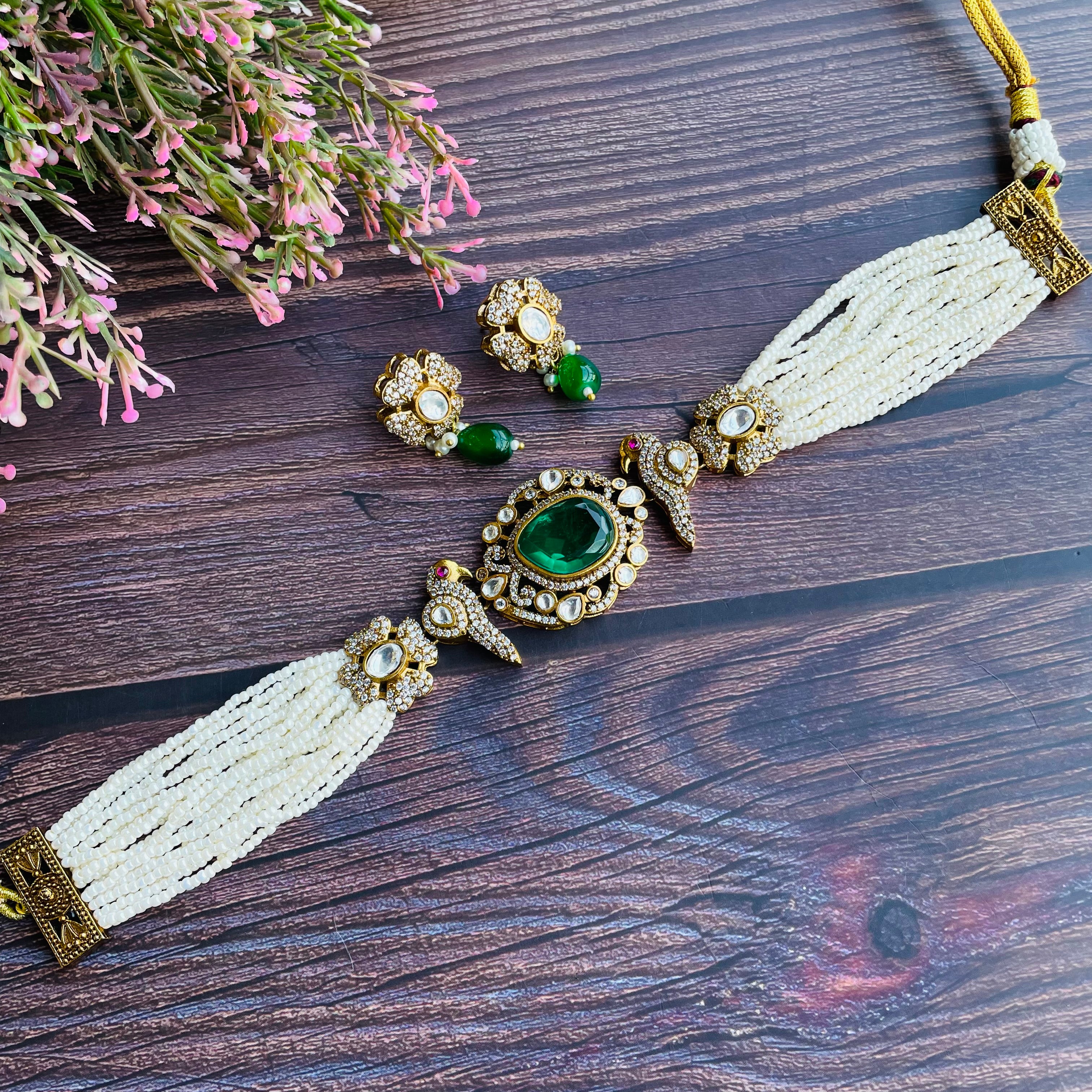 Nayaab Kiara Choker