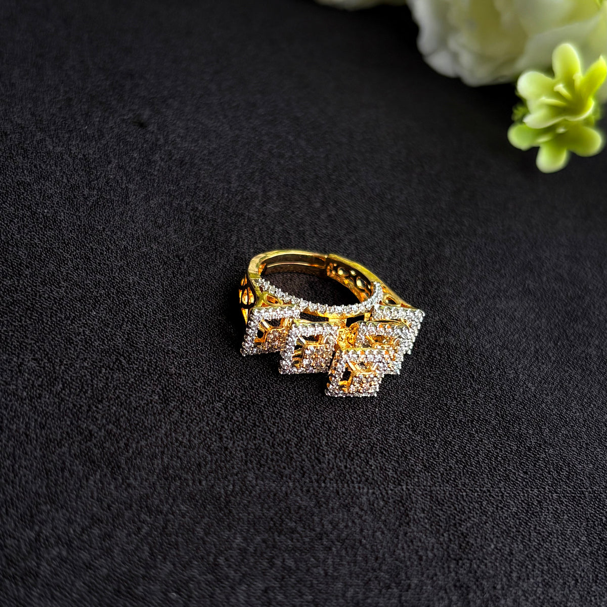 Tavishi Ring