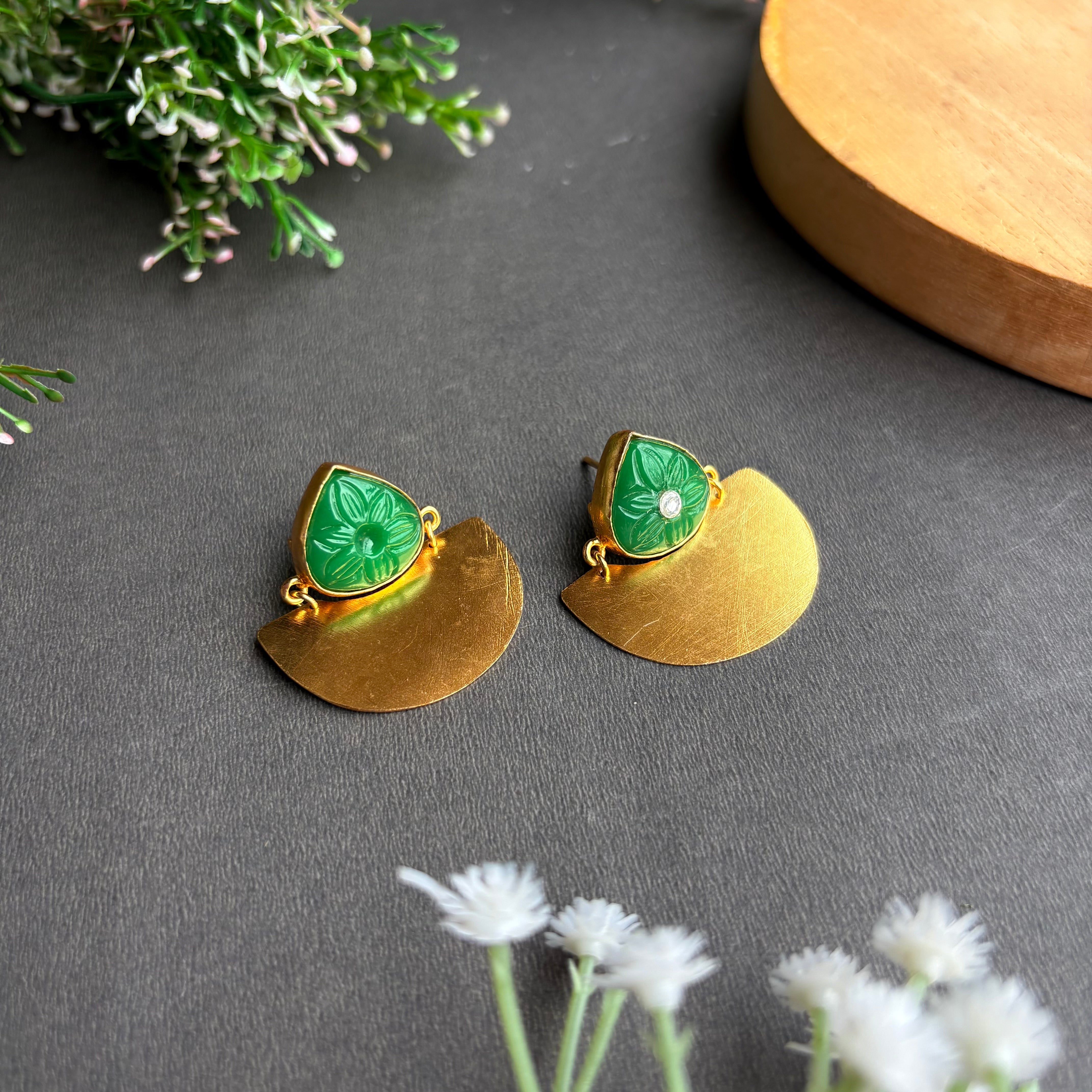 Aarohi Emerald Earrings