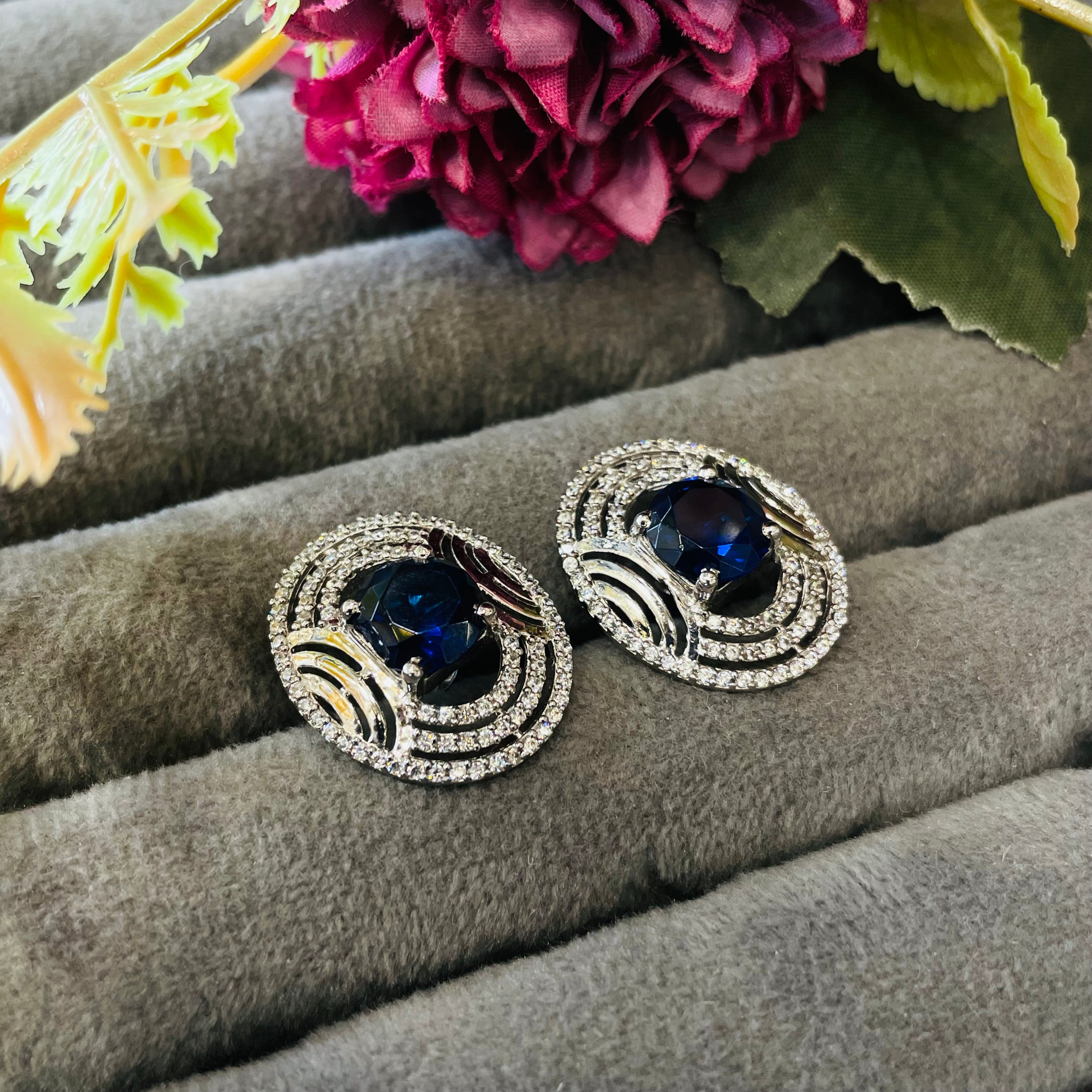 Vs Sterling Silver studs 1329 6g