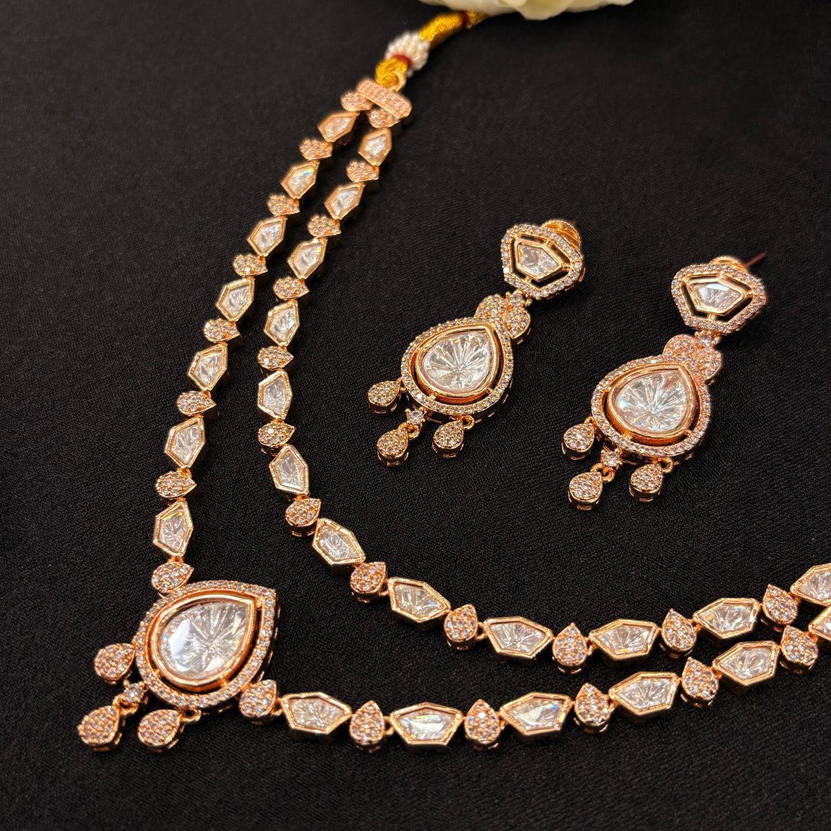 Aarvika Neckpiece