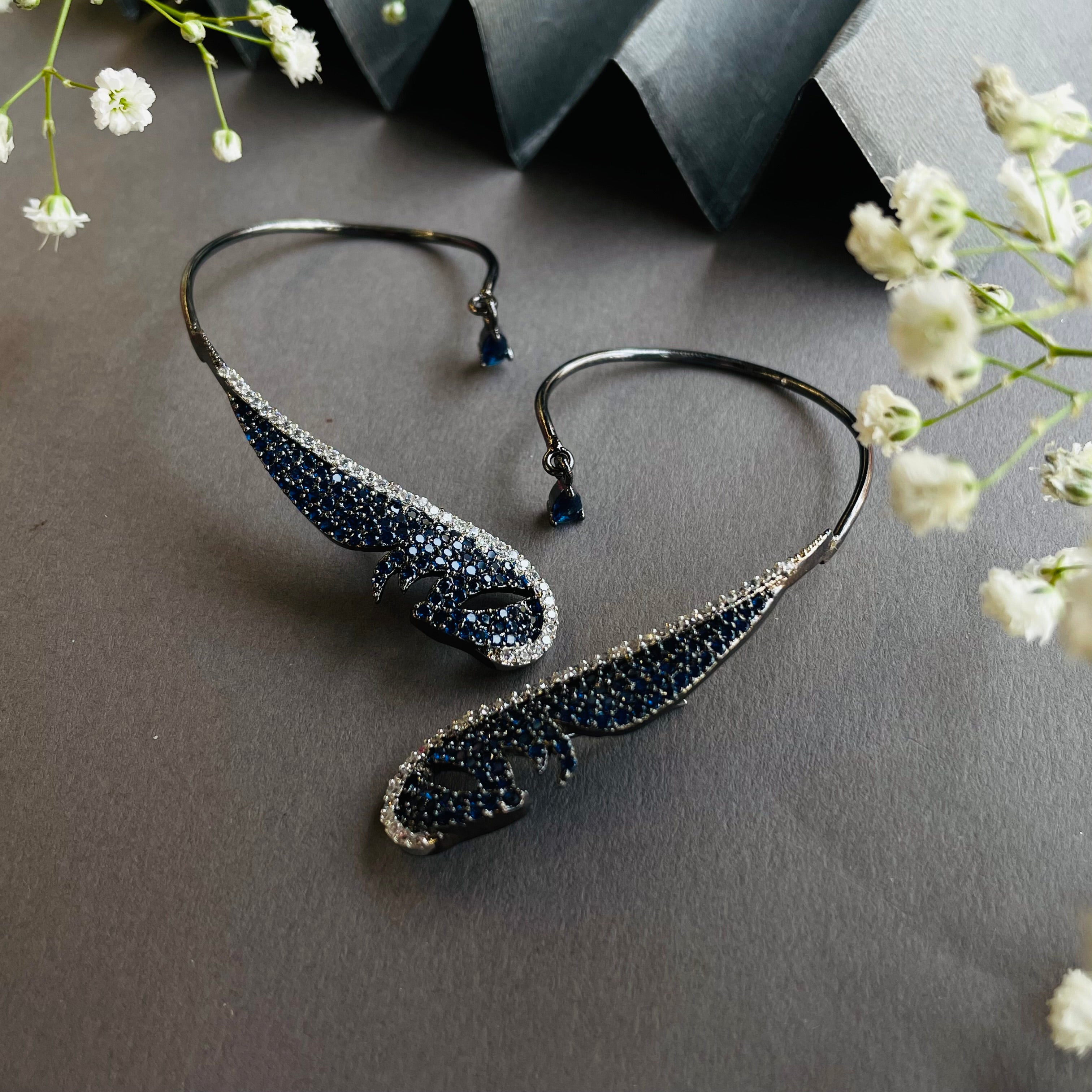 Ad Kritika earcuff