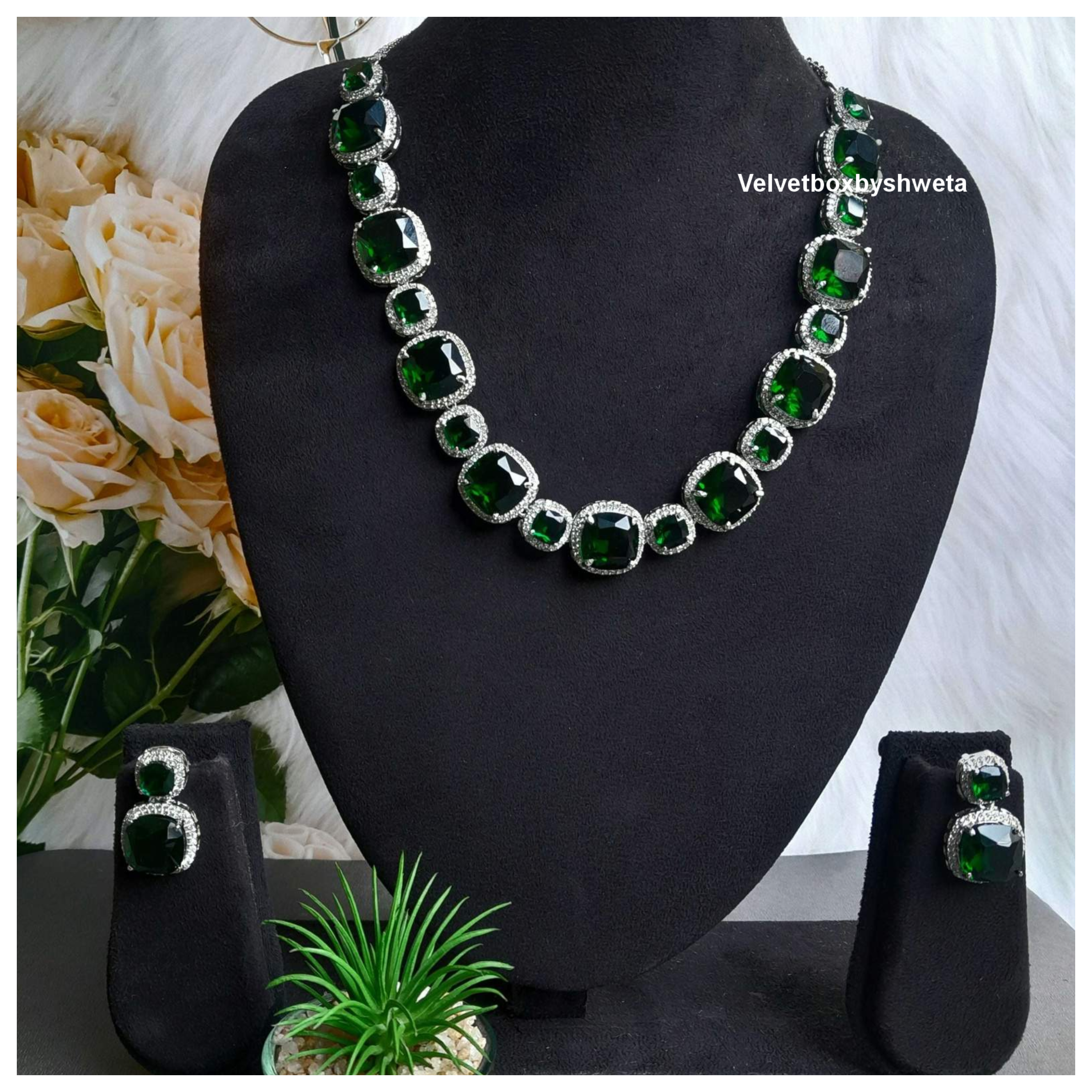 Ad Alisha Neckpiece - Green