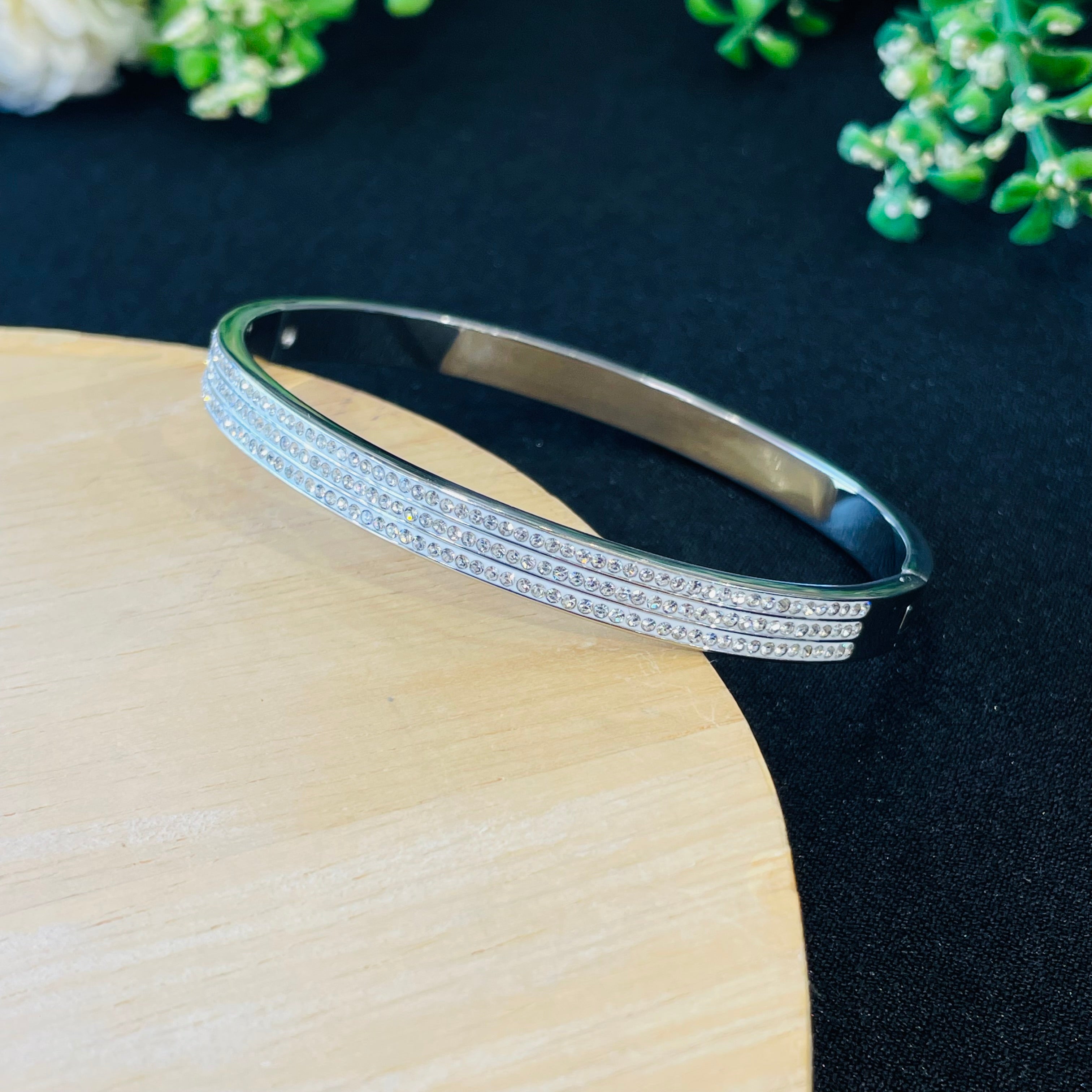 Layla Viral bracelet 02