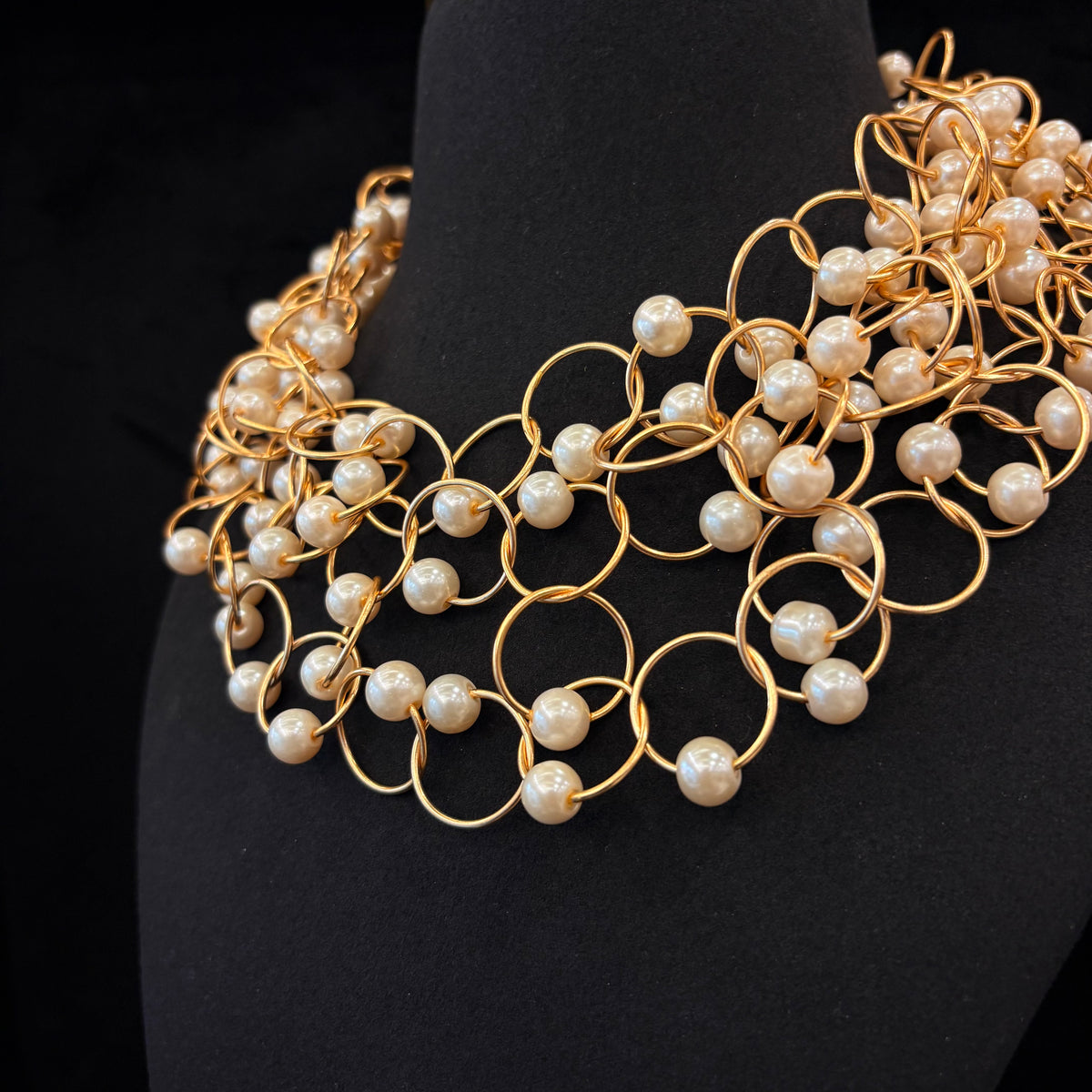 Meherika Neckpiece