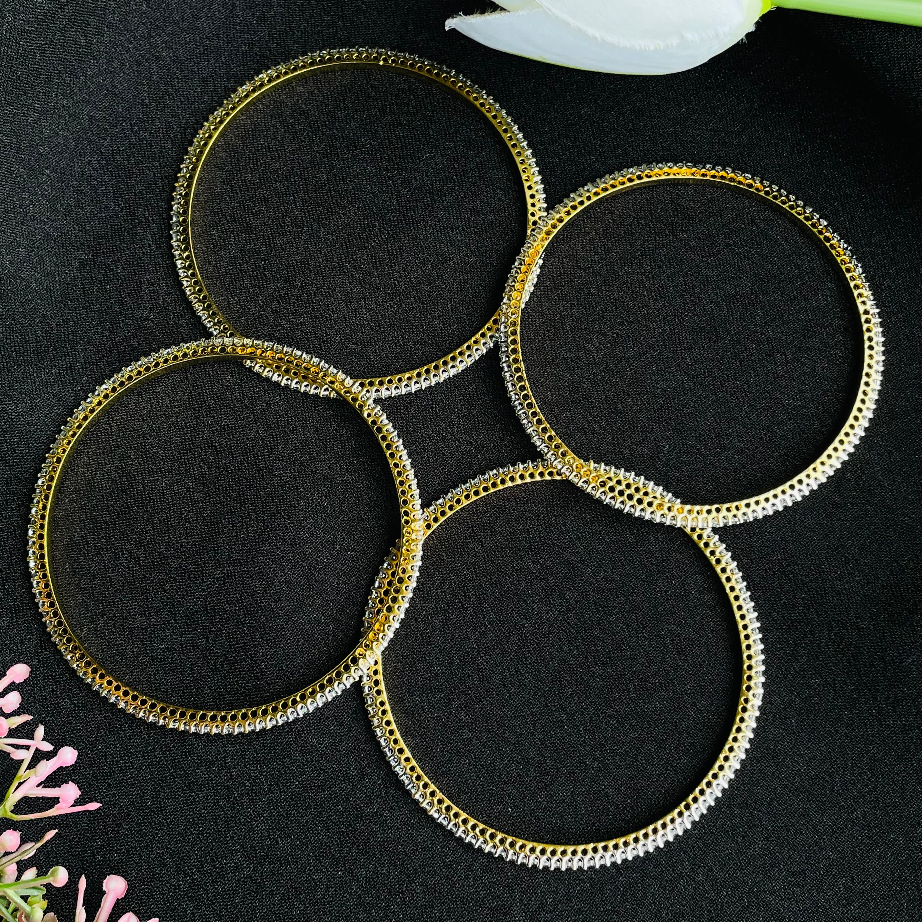 Elena ad bangles set 02