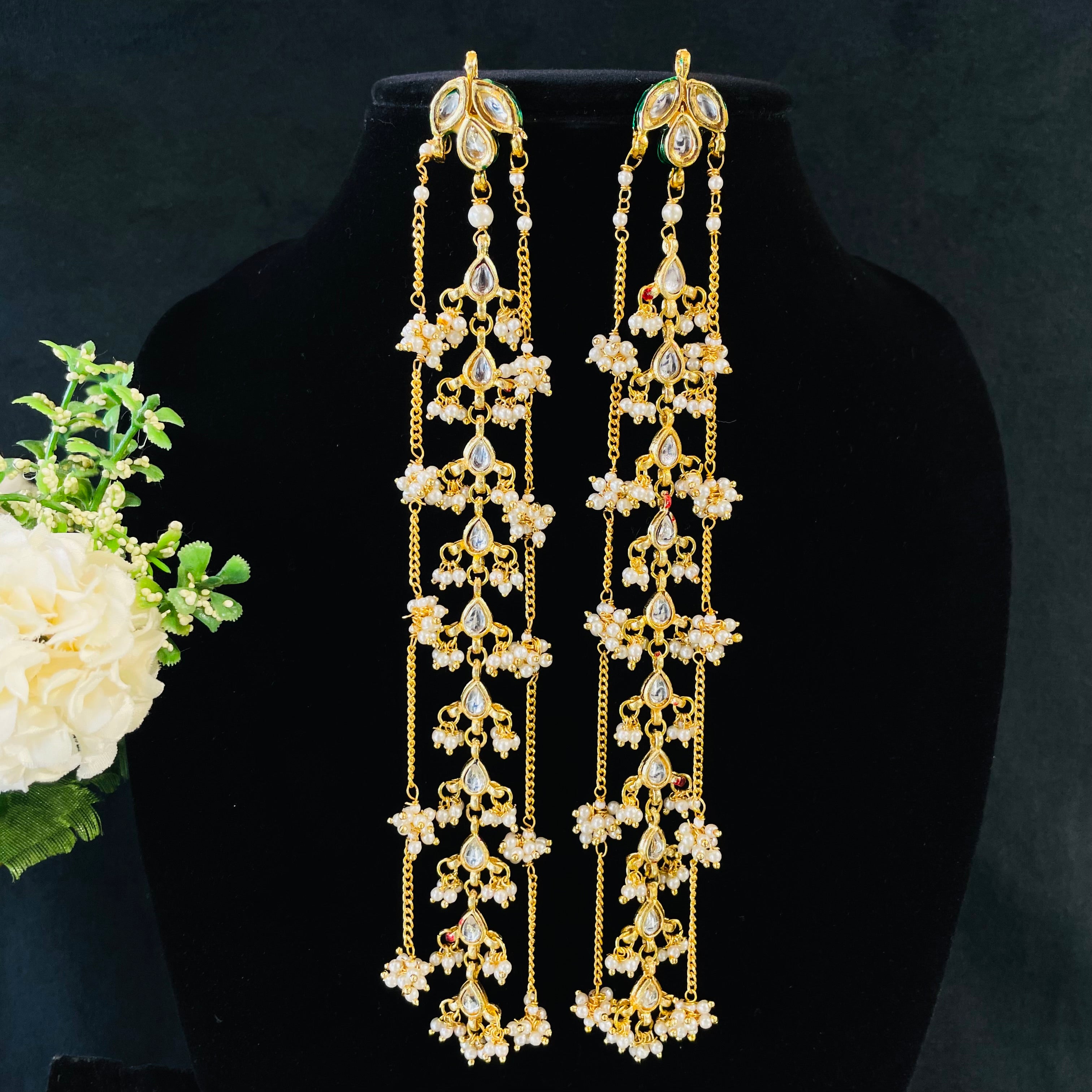 Nayaab Aliya earring