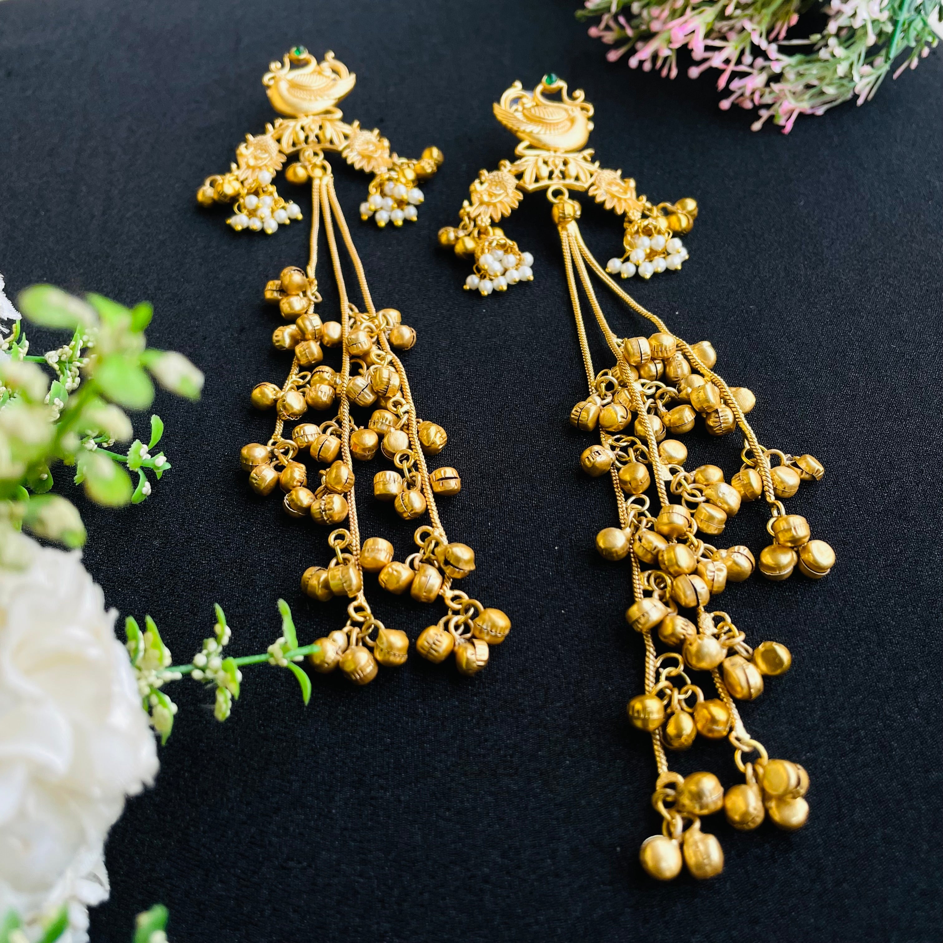 Nayaab varnika earrings